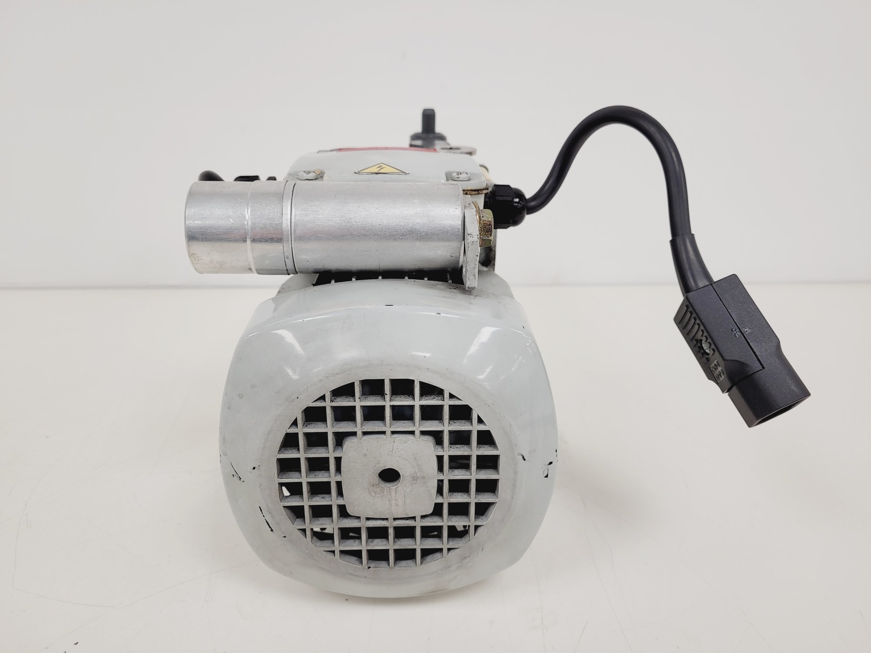 Image of Edwards 7 Rotary Vane Vacuum Pump  Model - E2M0.7 Lab