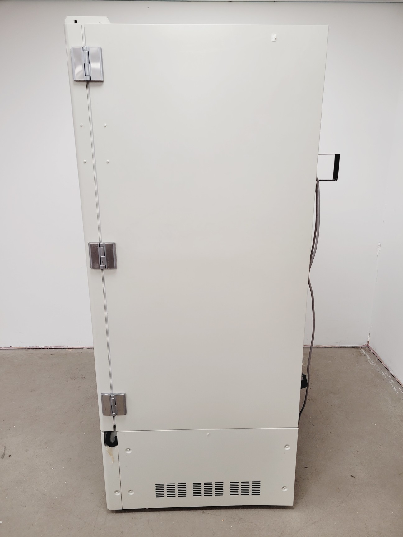 Image of Sanyo Ultra-Low Temperature Freezer  Model - MDF-U73V Lab