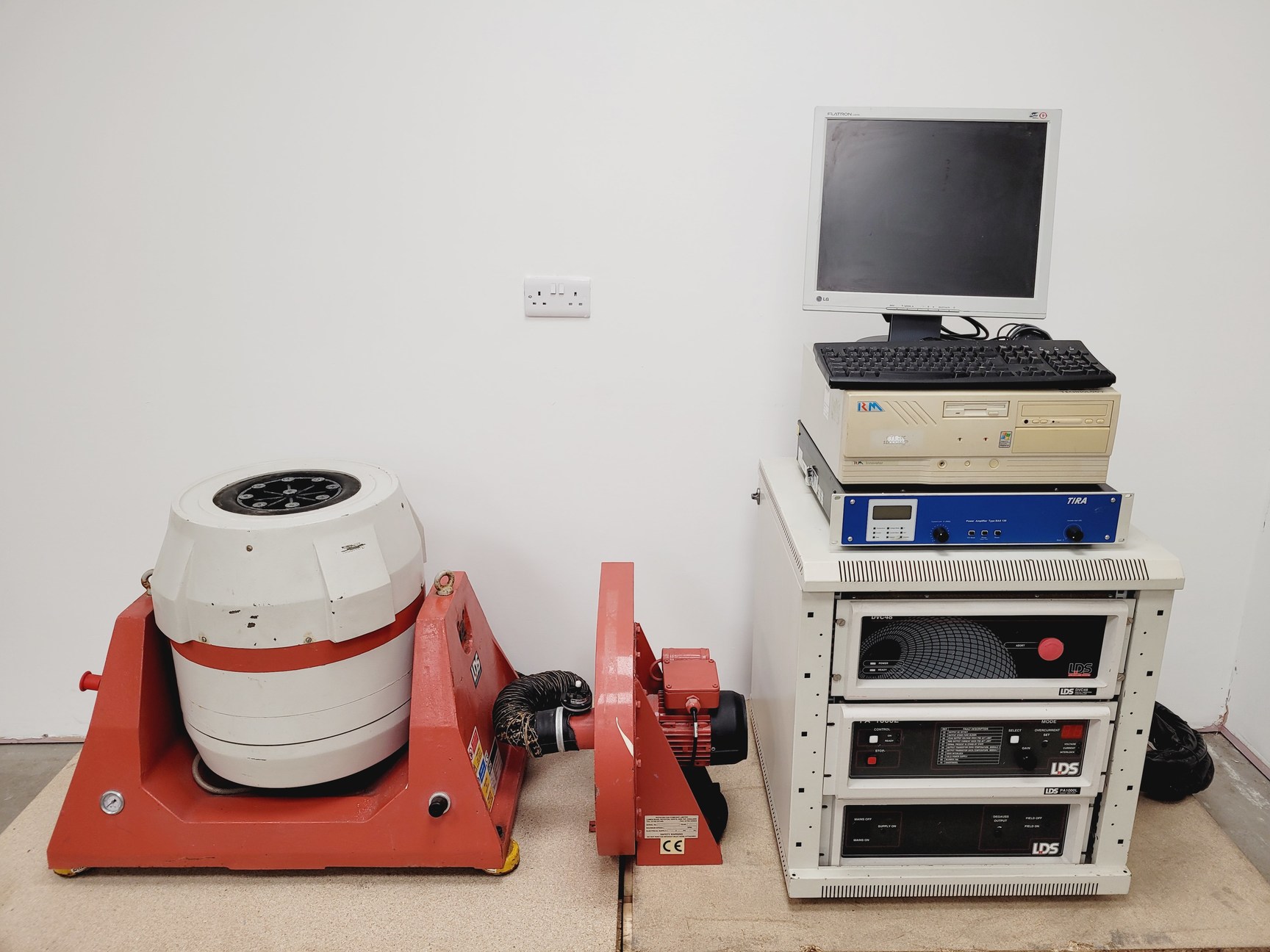 Ldds Lab Machine LDS Air Cooled Vibrator Model - V721 with Controller & Software Lab