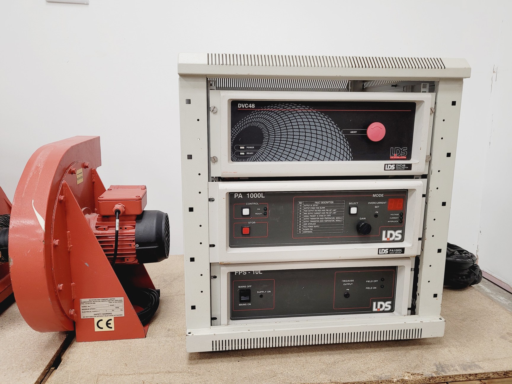 Image of LDS Air Cooled Vibrator  Model - V721 with Controller & Software Lab
