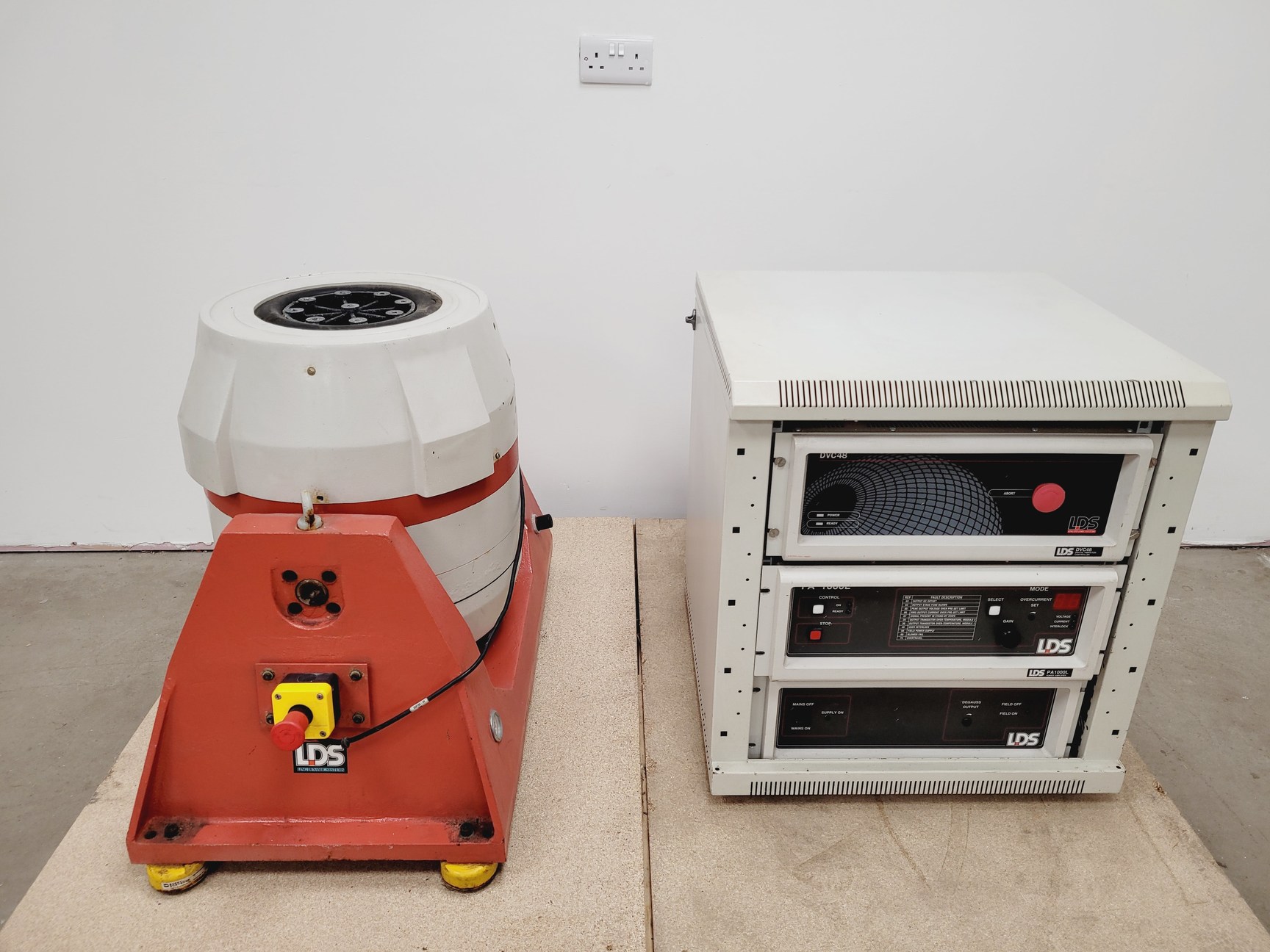 Image of LDS Air Cooled Vibrator  Model - V721 with Controller & Software Lab