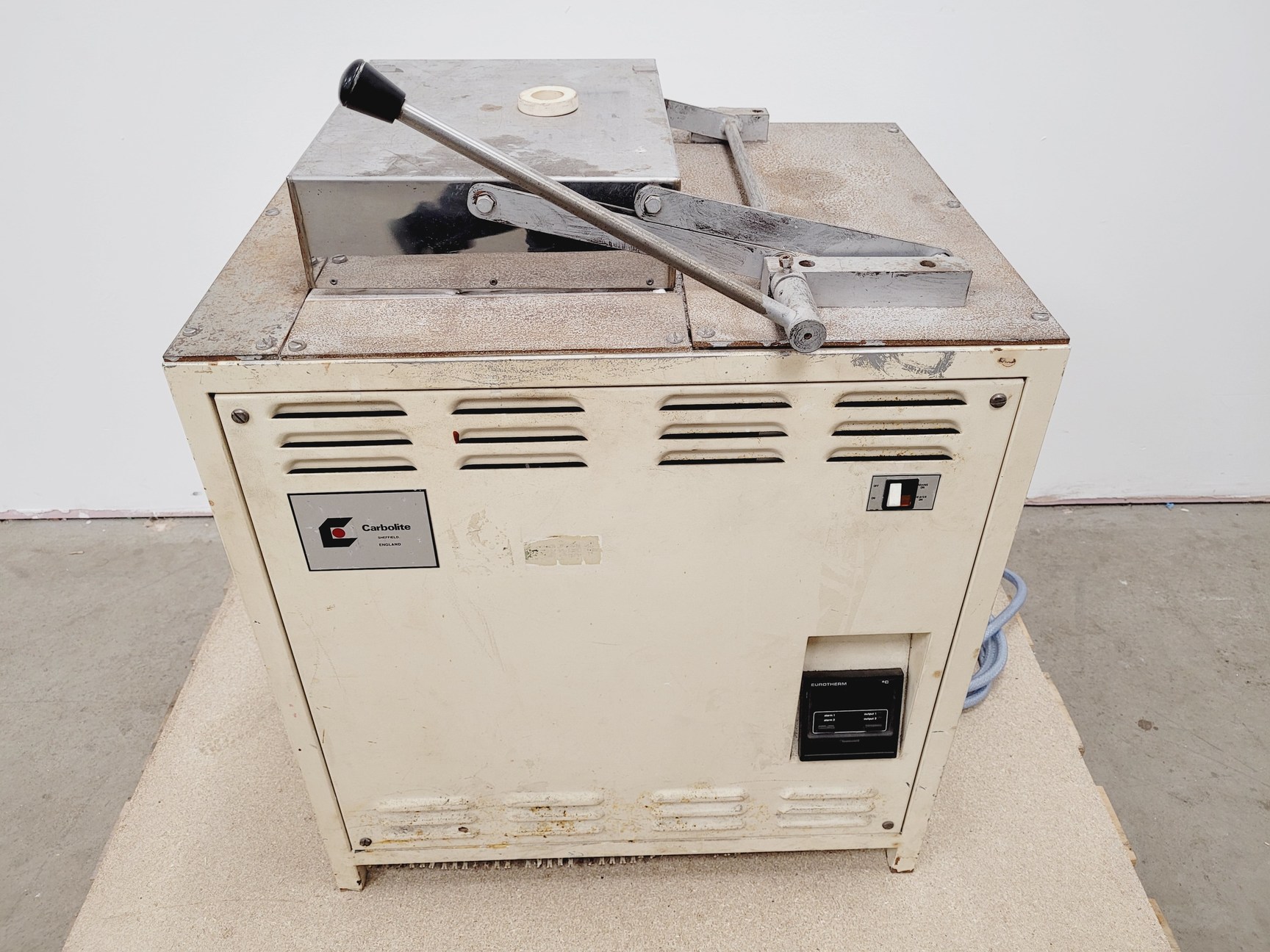 Image of Carbolite Laboratory Furnace  Type - VCF 12/23 lab