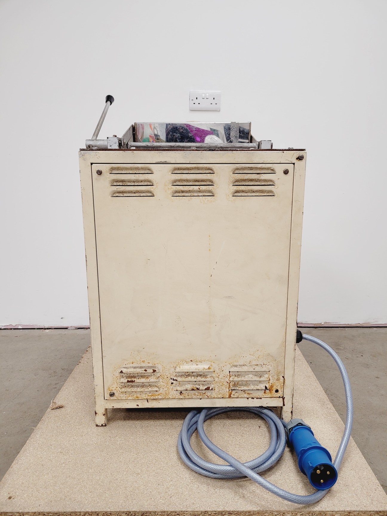 Image of Carbolite Laboratory Furnace  Type - VCF 12/23 lab