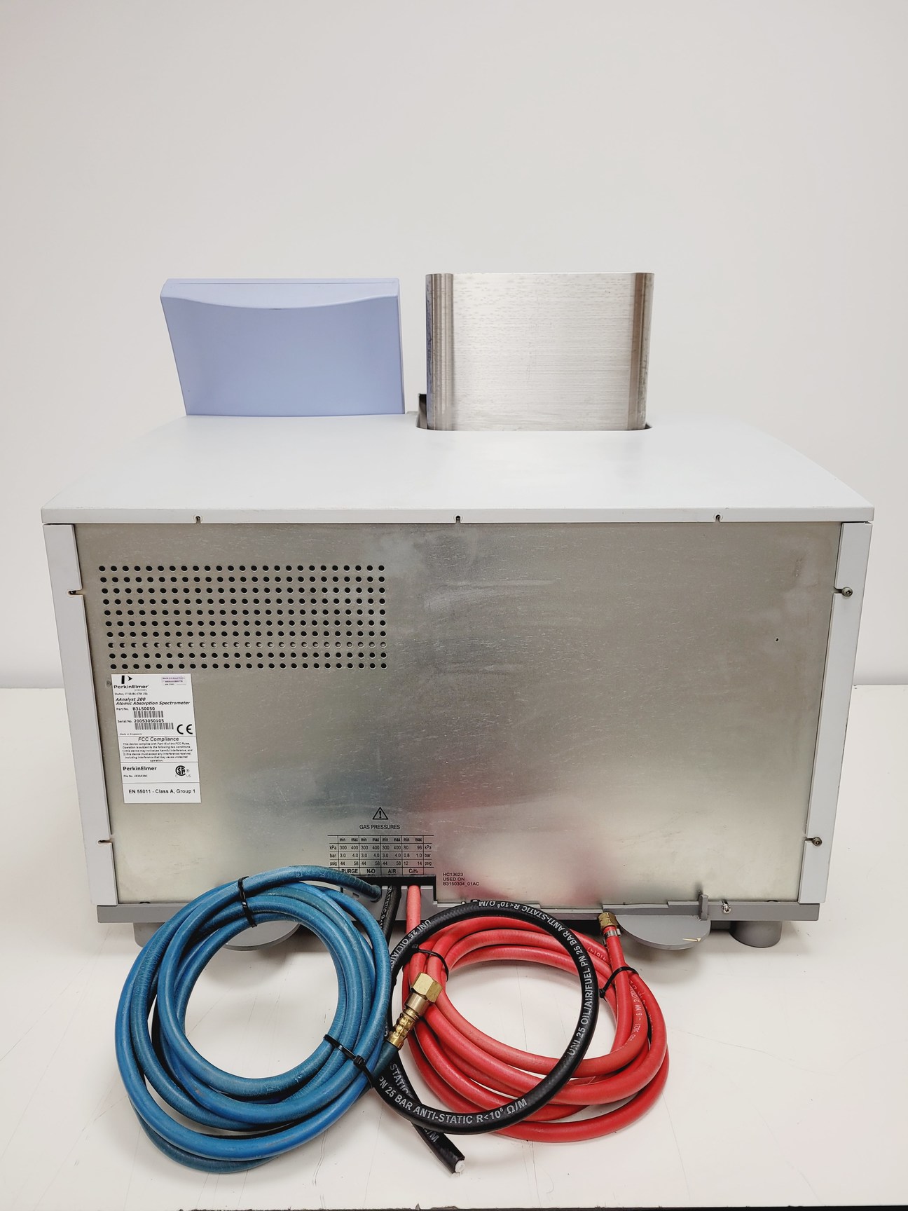 Image of Perkin Elmer AAnalyst 200 Atomic Absorption Spectrometer with Accessories Lab