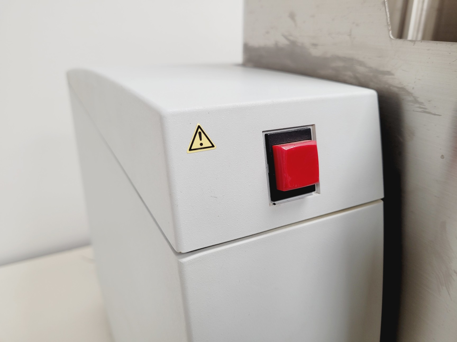 Image of Perkin Elmer AAnalyst 200 Atomic Absorption Spectrometer with Accessories Lab