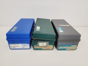 Thumbnail image of Perkin Elmer AAnalyst 200 Atomic Absorption Spectrometer with Accessories Lab