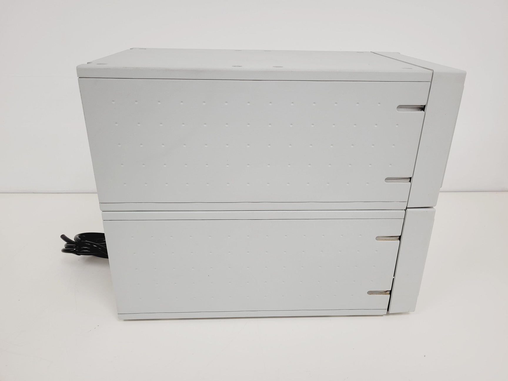 Image of Dionex Ion Chromatography System - AD20-1, GP40-1, ED40-1, LC10-2, AS40-1, UI20