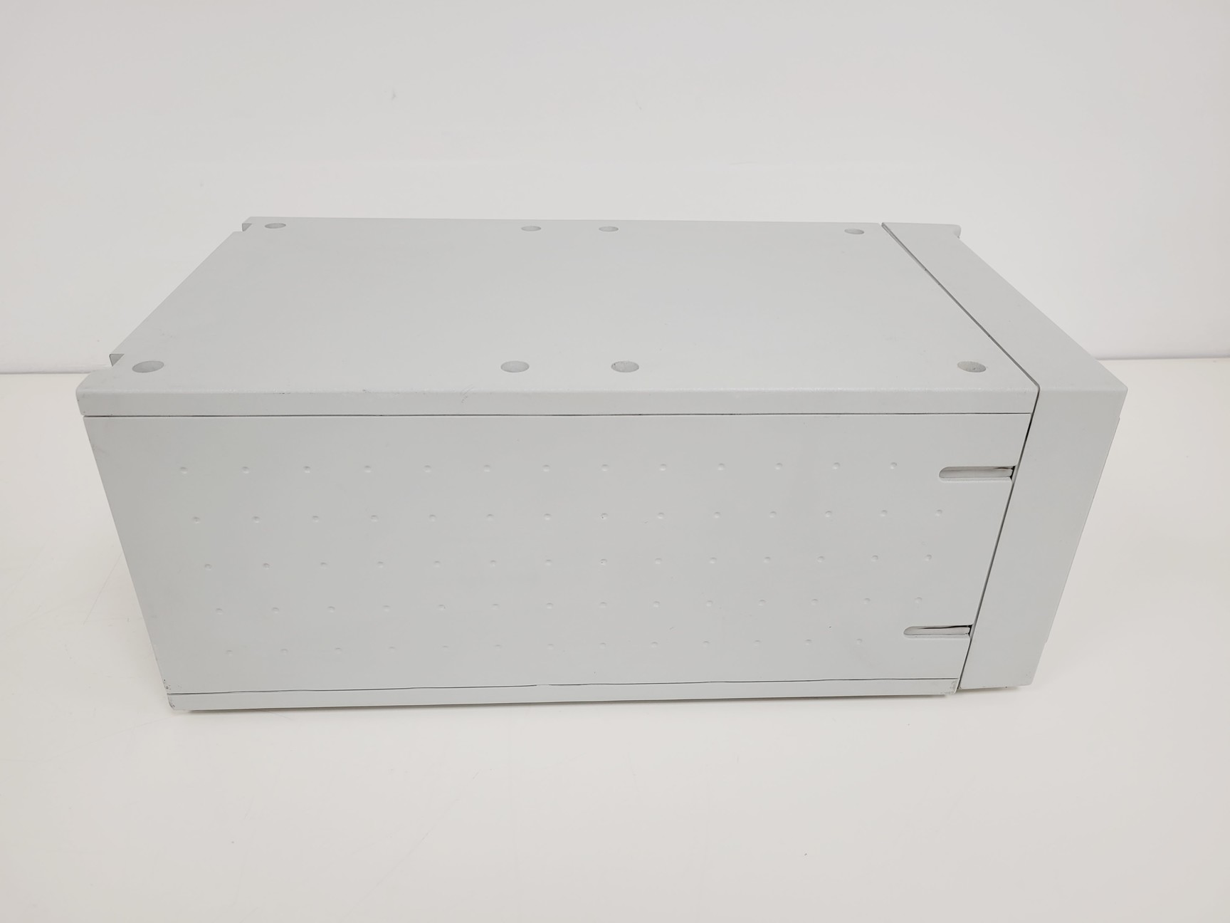Image of Dionex Ion Chromatography System - AD20-1, GP40-1, ED40-1, LC10-2, AS40-1, UI20
