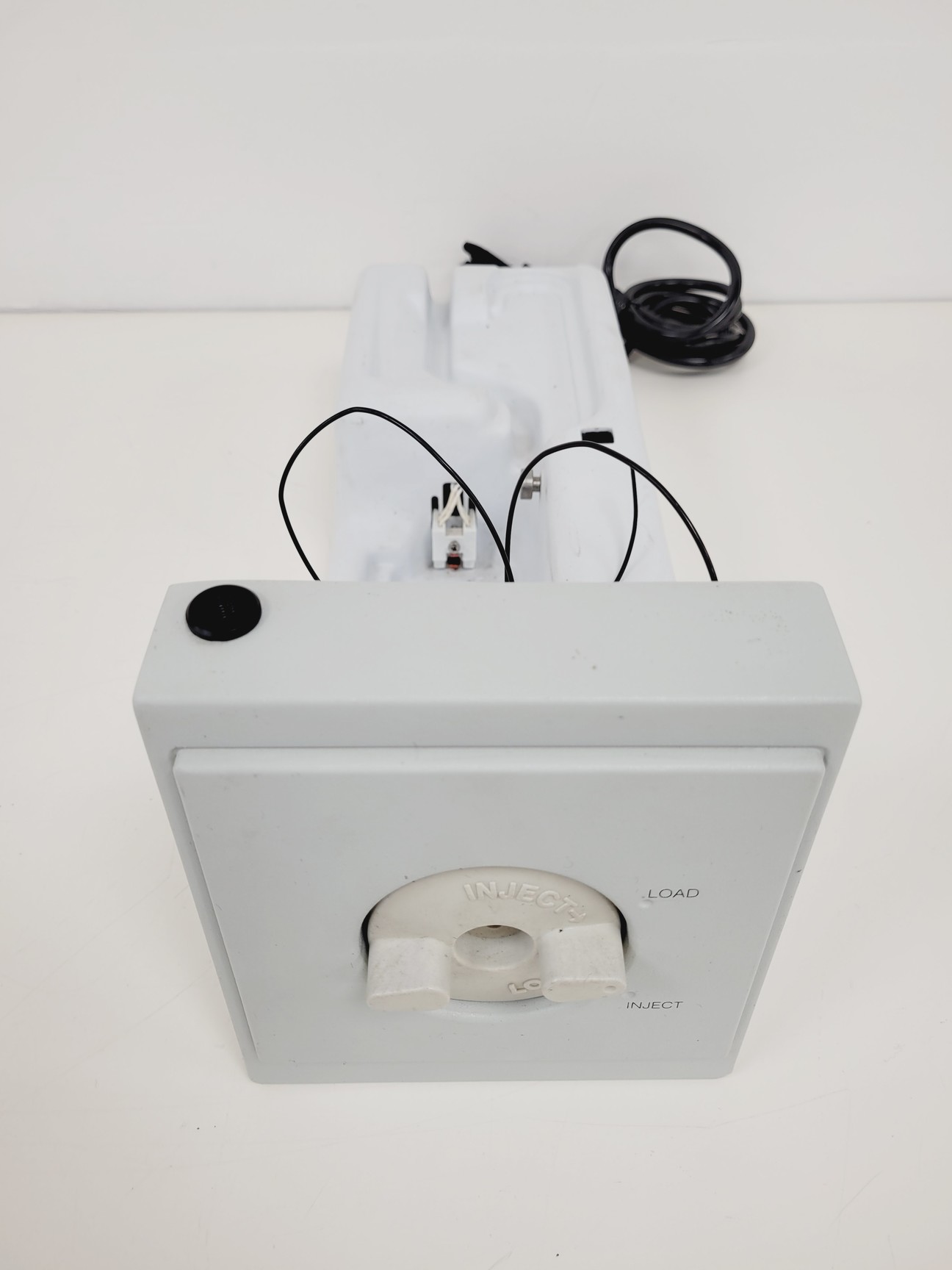 Image of Dionex Ion Chromatography System - AD20-1, GP40-1, ED40-1, LC10-2, AS40-1, UI20