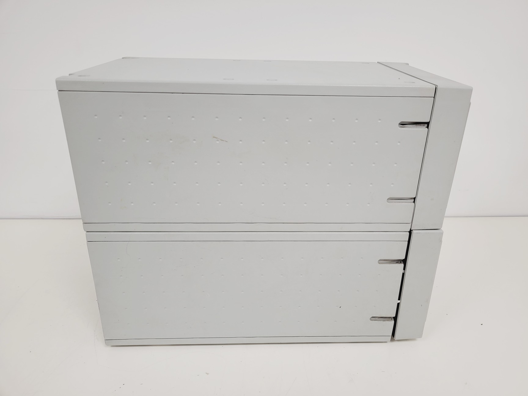 Image of Dionex Ion Chromatography System - AD20-1, GP40-1, ED40-1, LC10-2, AS40-1, UI20