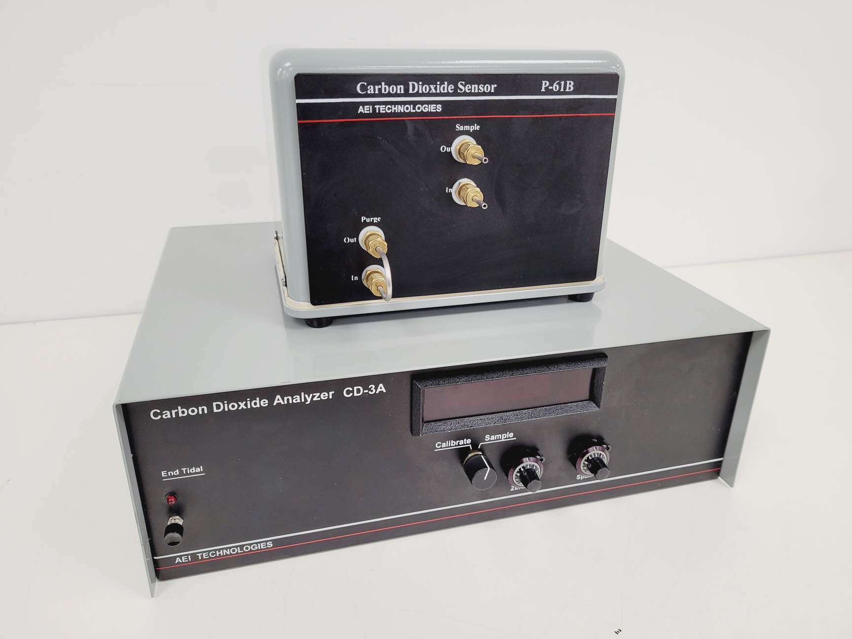 Image of AEI Technologies Carbon Dioxide Analyser & Sensor - CD-3A - P-61B Lab