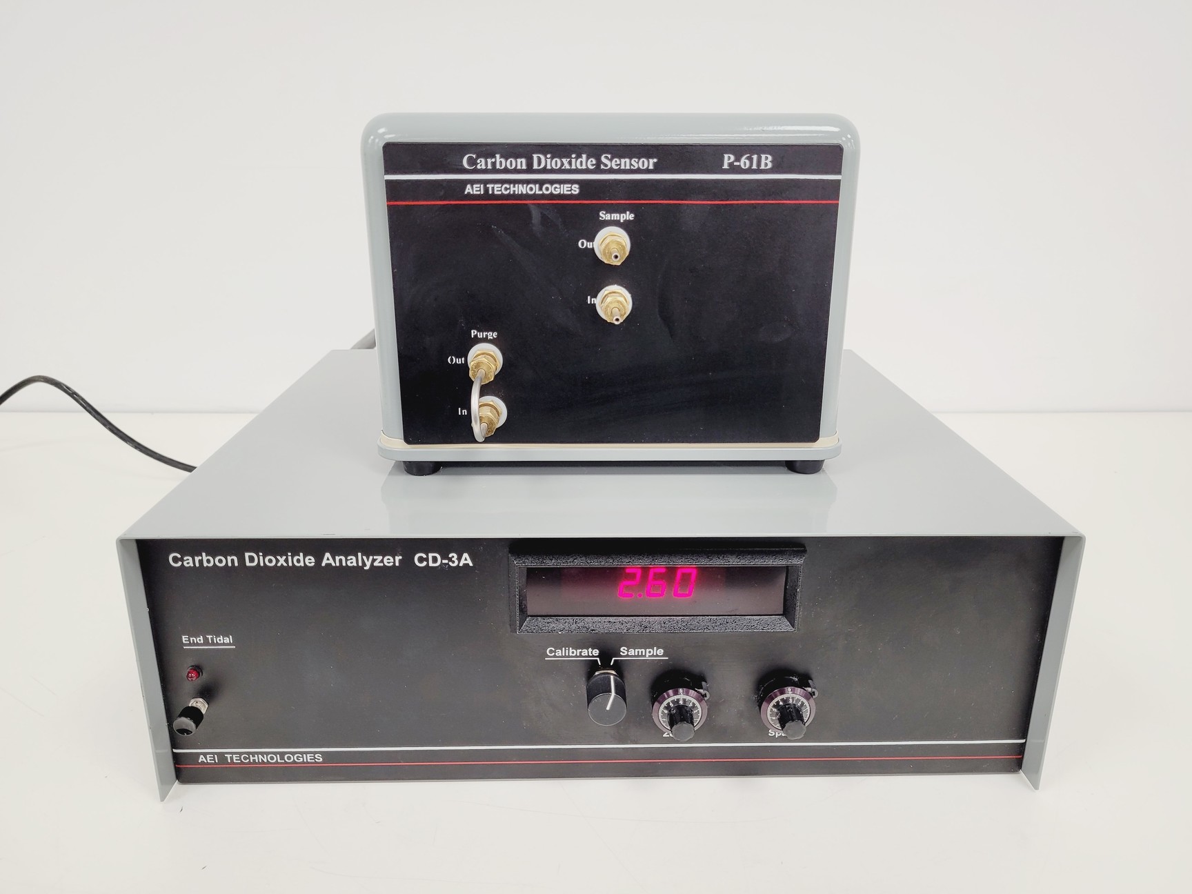 Image of AEI Technologies Carbon Dioxide Analyser & Sensor - CD-3A - P-61B Lab