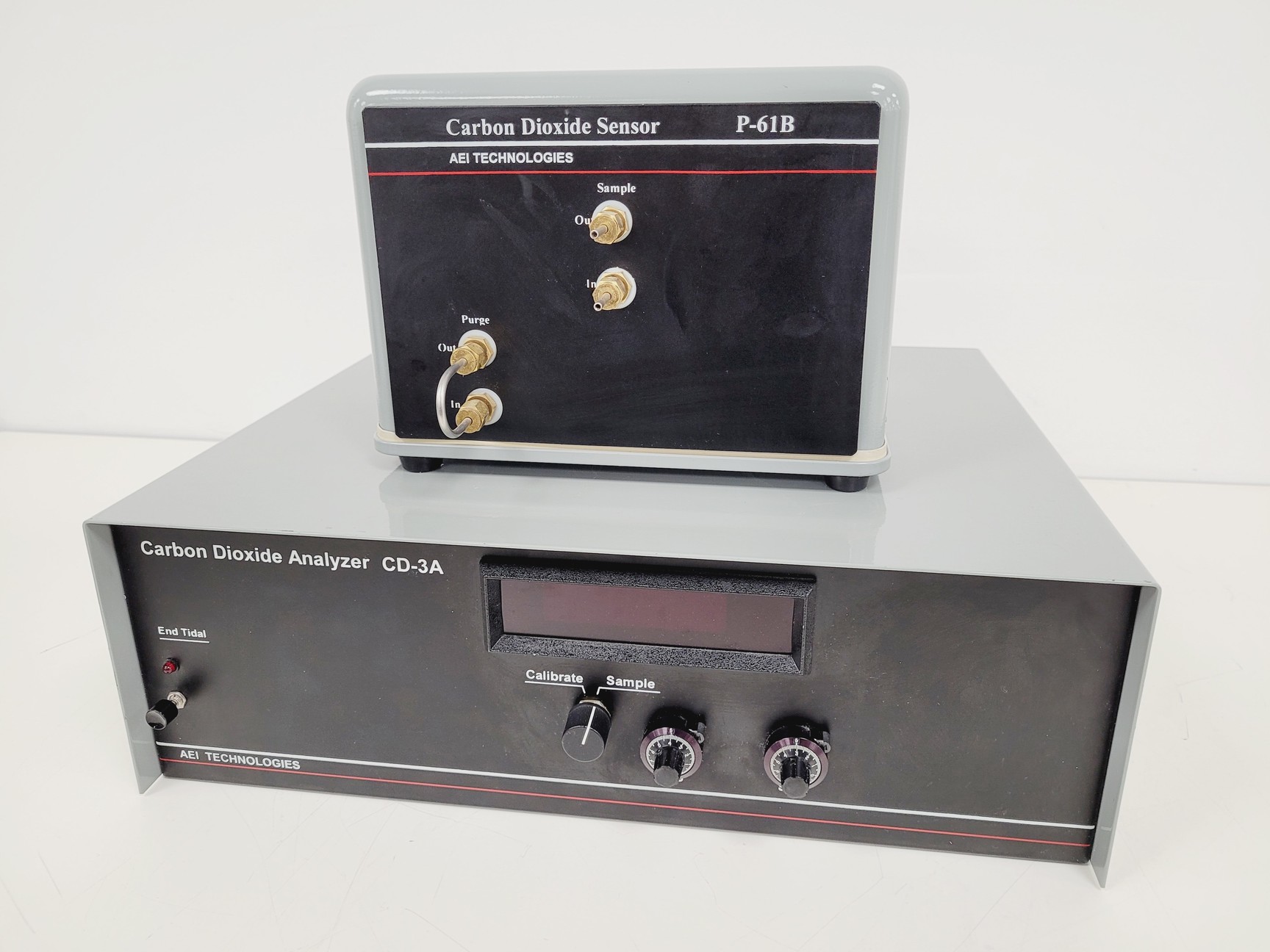 Image of AEI Technologies Carbon Dioxide Analyser & Sensor - CD-3A - P-61B Lab