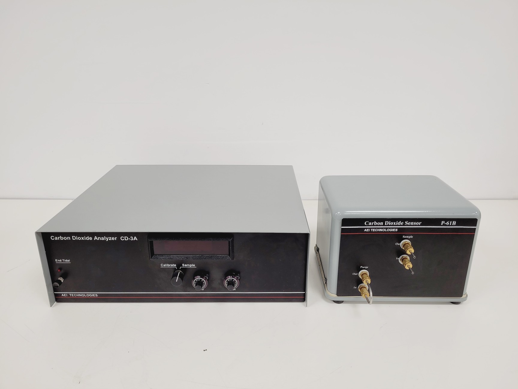 Image of AEI Technologies Carbon Dioxide Analyser & Sensor - CD-3A - P-61B Lab