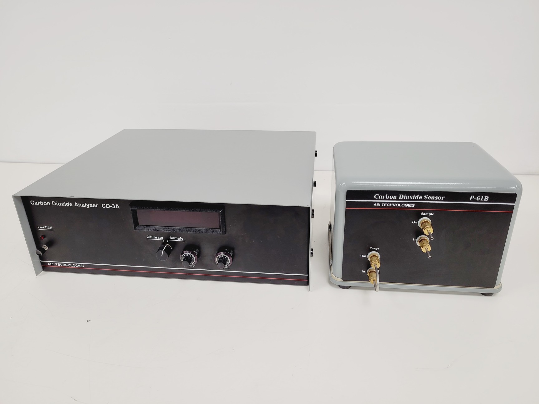 Image of AEI Technologies Carbon Dioxide Analyser & Sensor - CD-3A - P-61B Lab