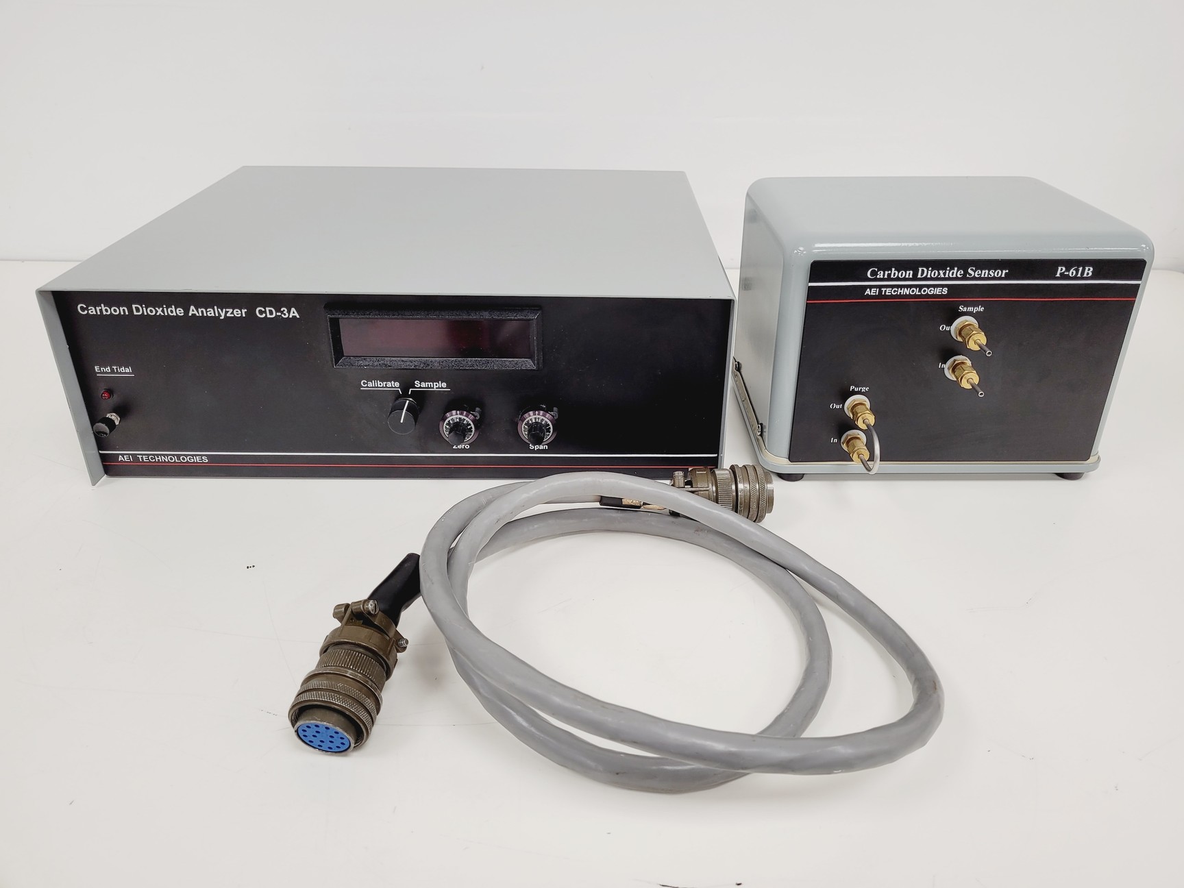 Image of AEI Technologies Carbon Dioxide Analyser & Sensor - CD-3A - P-61B Lab