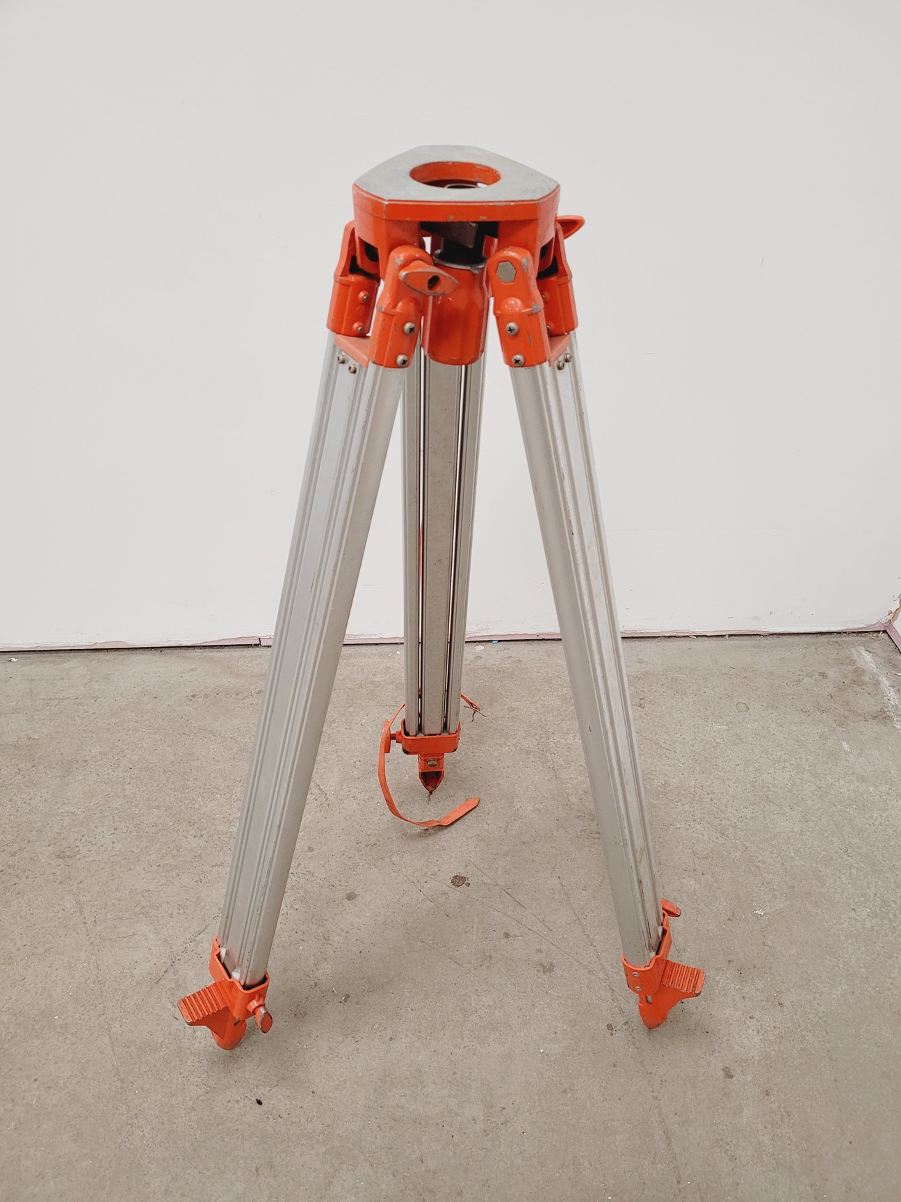 Image of Sokkisha Surveying Theodolite TM20Es with Tripod Lab