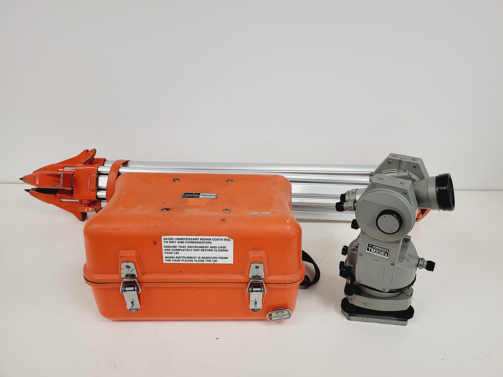 Image of Sokkisha Surveying Theodolite TM20Es with Tripod Lab