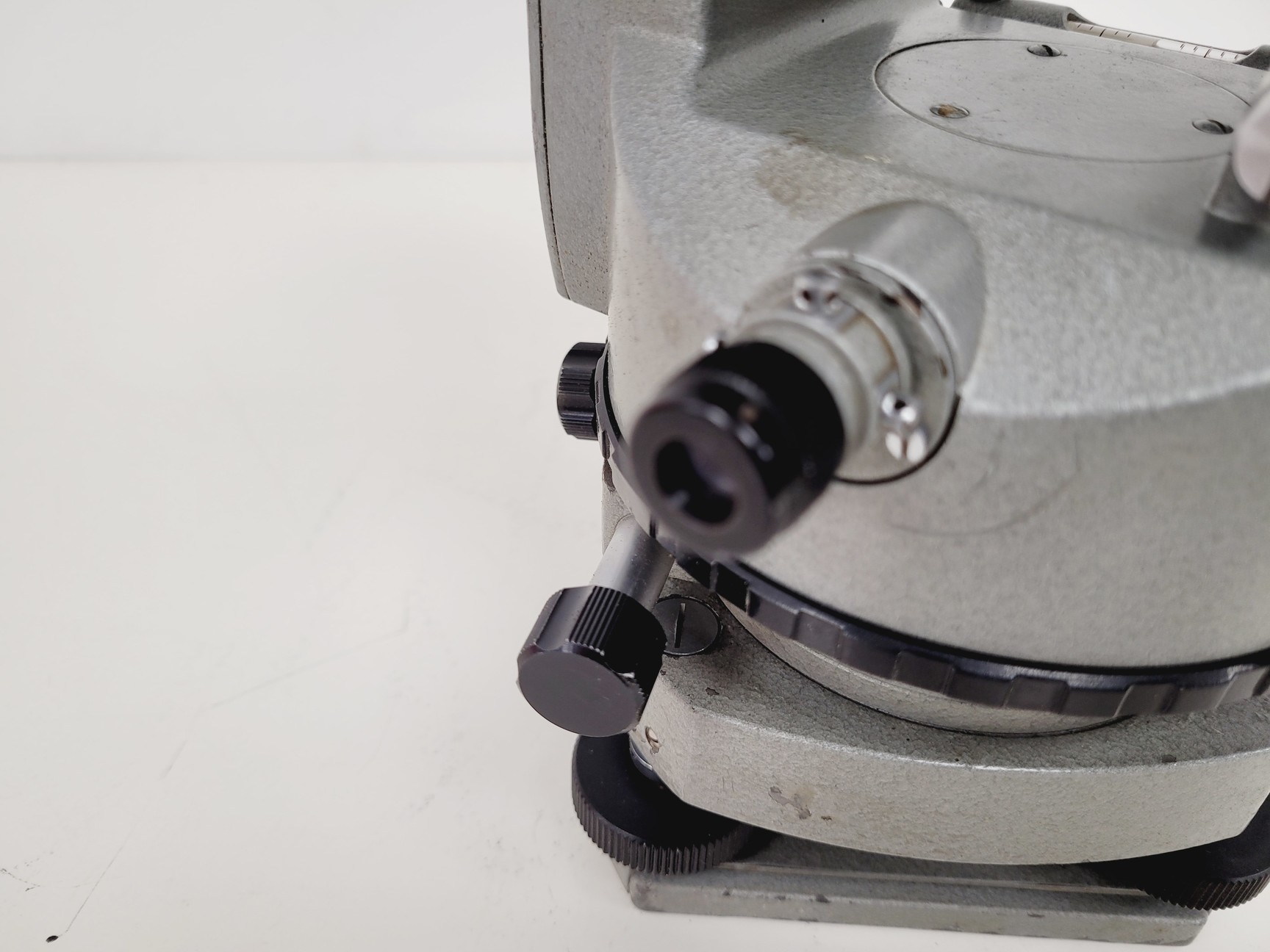 Image of Sokkisha Surveying Theodolite TM20Es with Tripod Lab