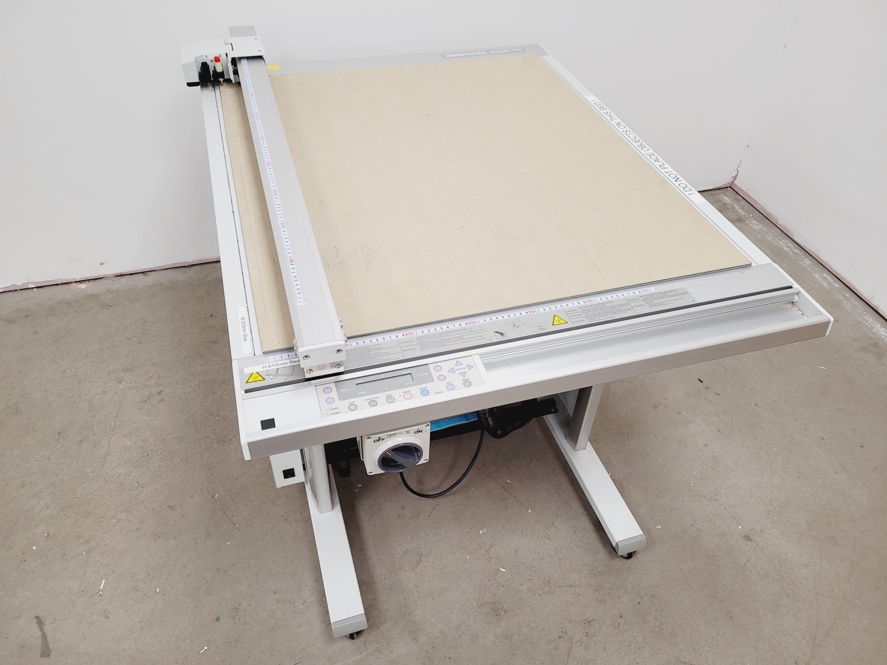 Image of Graphtec FC2250 Series Cutting Plotter Pro CAD/CAM with Accessories Lab