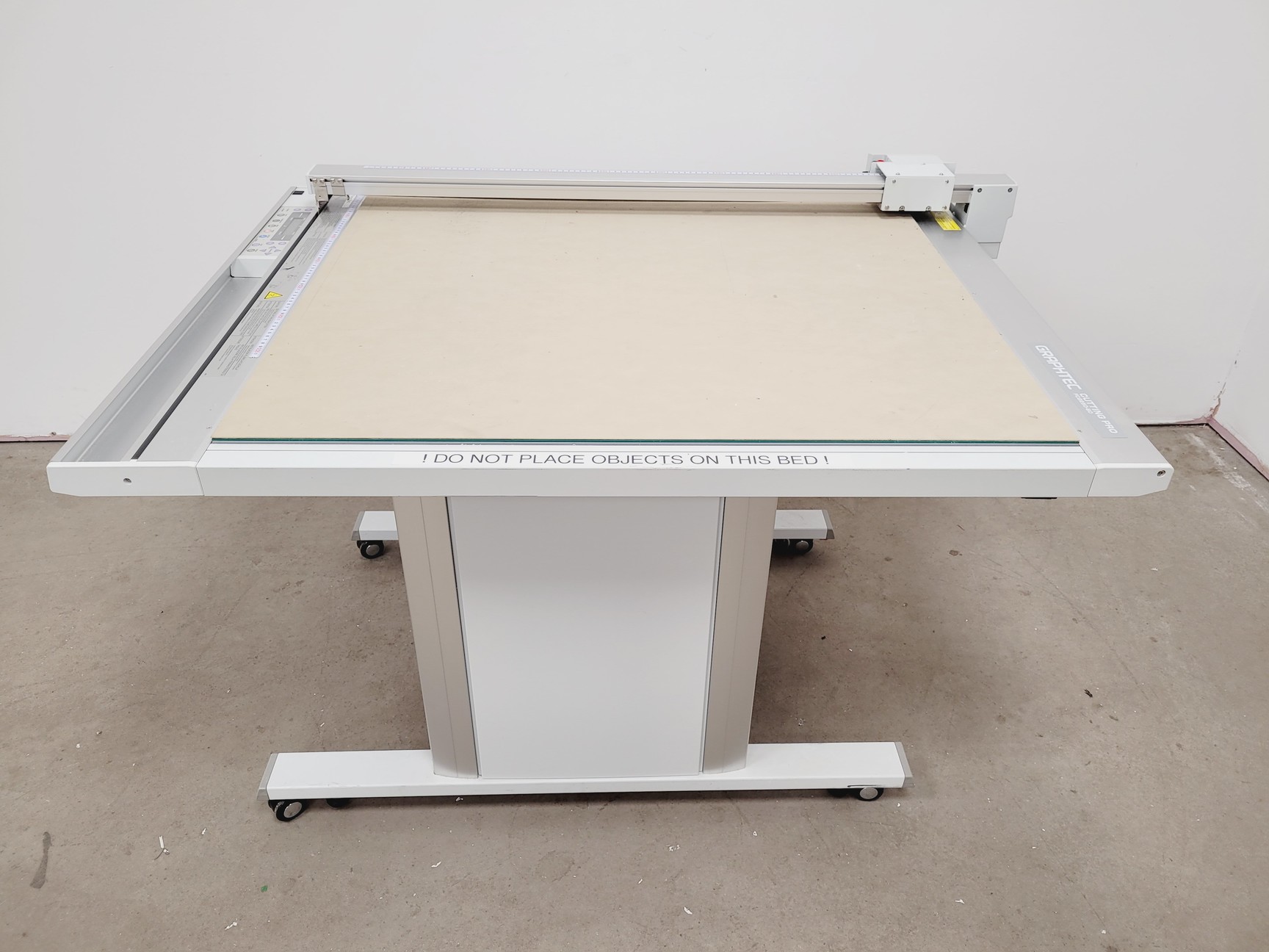 Image of Graphtec FC2250 Series Cutting Plotter Pro CAD/CAM with Accessories Lab