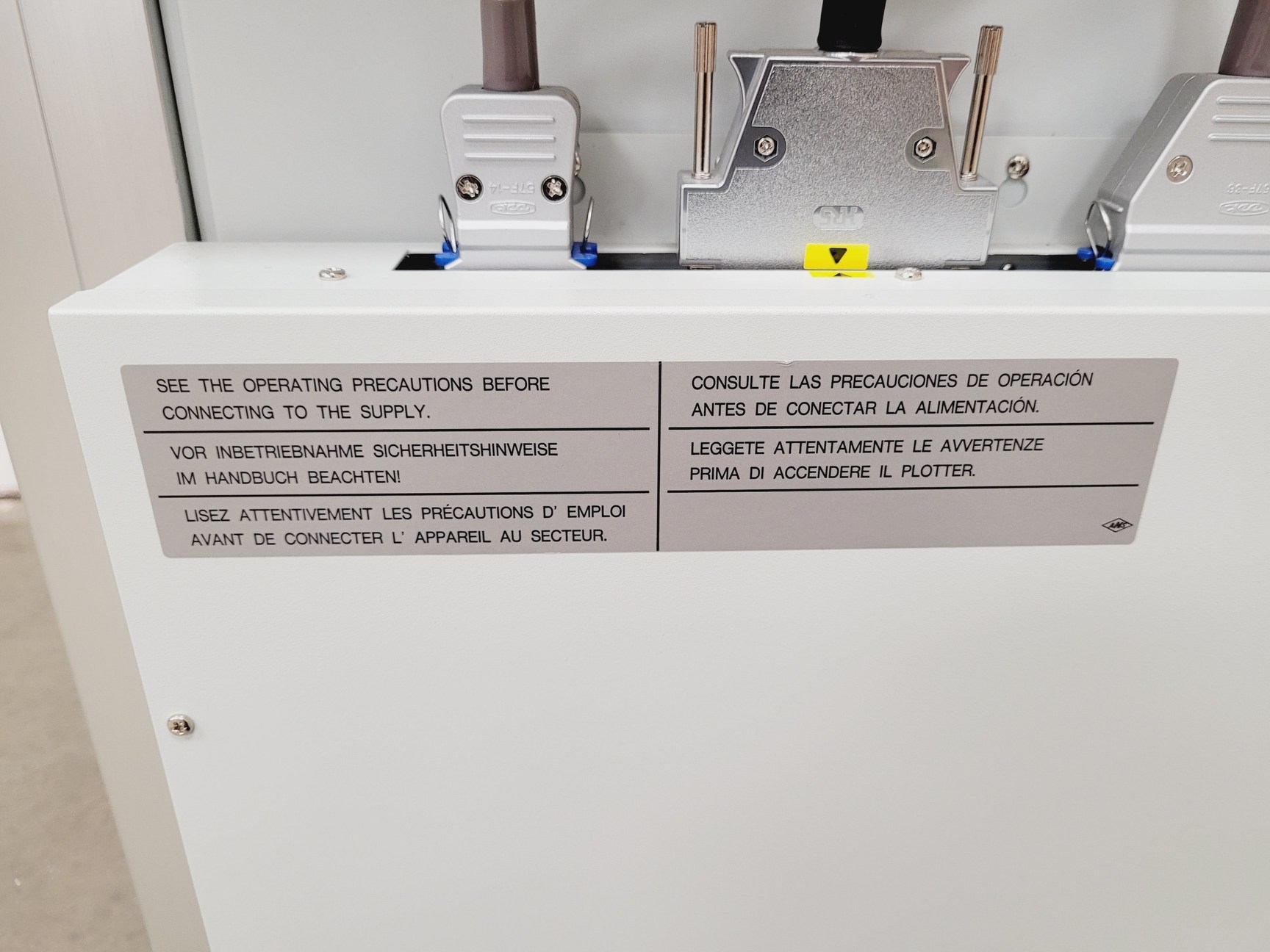 Image of Graphtec FC2250 Series Cutting Plotter Pro CAD/CAM with Accessories Lab