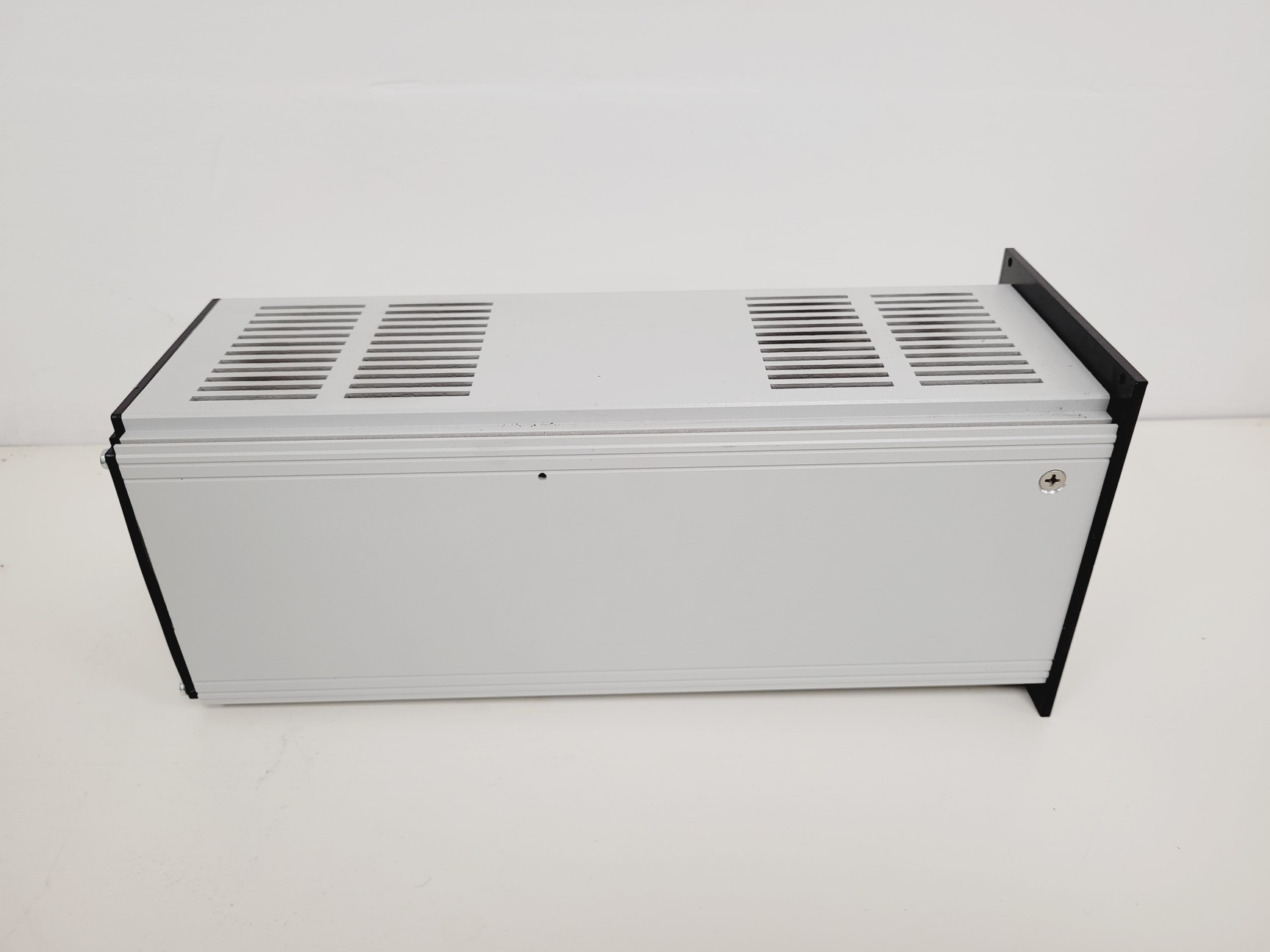 Image of Combivac CM31 Controller & TR211, PR52, 342 Vacuum Gauges Lab