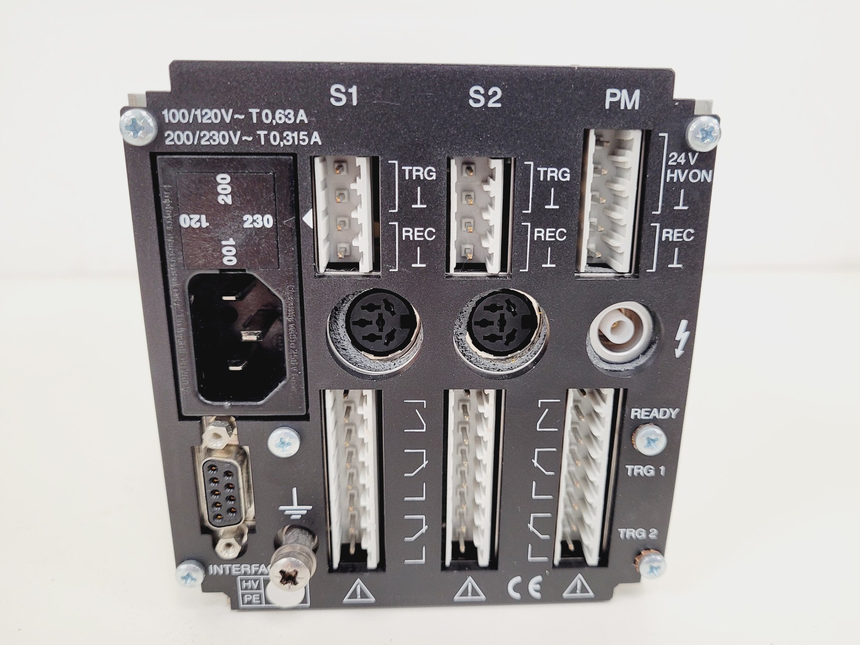 Image of Combivac CM31 Controller & TR211, PR52, 342 Vacuum Gauges Lab