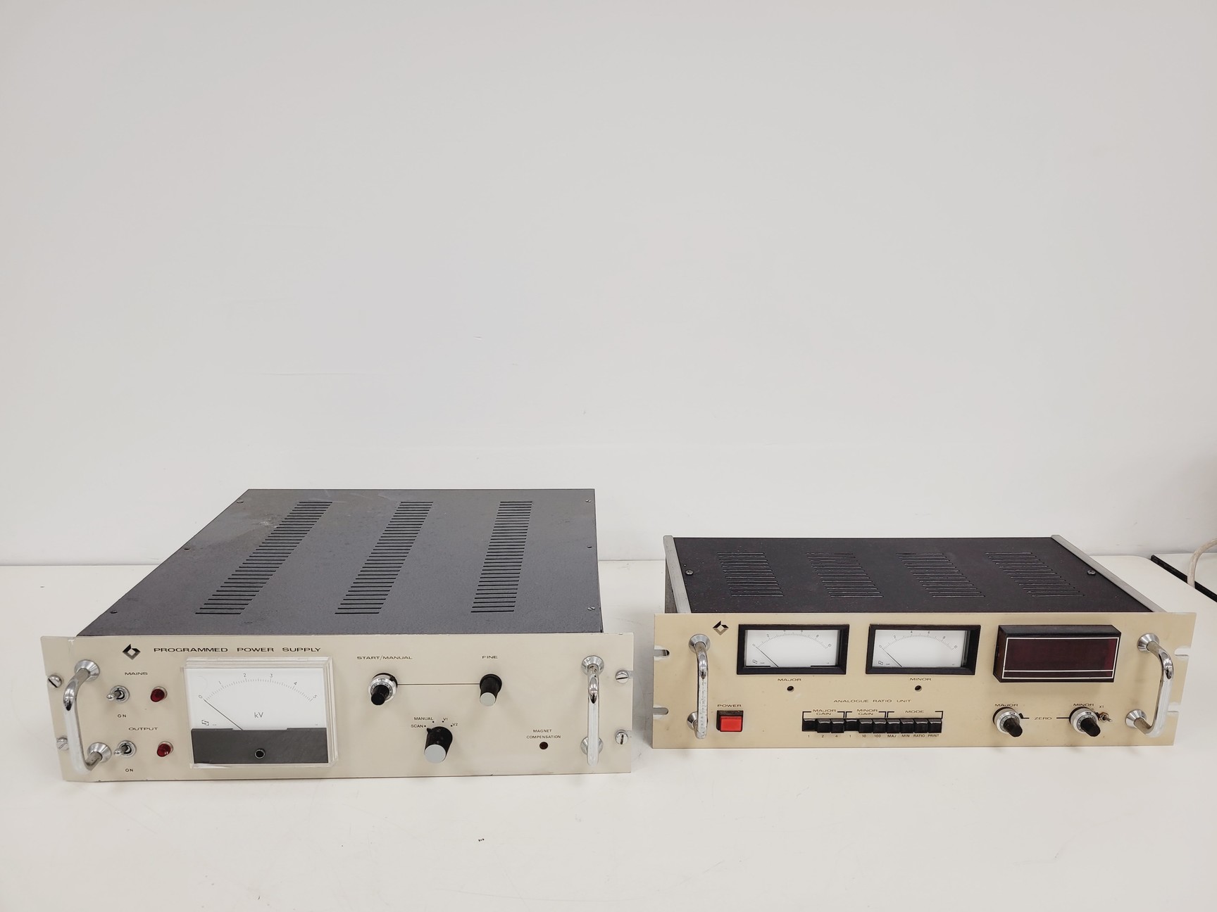 Image of VG Micromass Programmed Power Supply  Model - M18A w/  M426 Analogue Ratio Unit