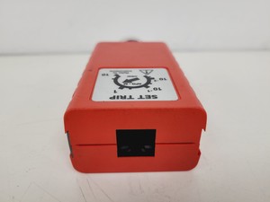 Thumbnail image of Edwards ACTIVE PIRANI GAUGE APG-M-NW16  MPN D0217100 Lab