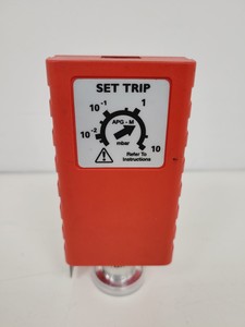 Thumbnail image of Edwards ACTIVE PIRANI GAUGE APG-M-NW16  MPN D0217100 Lab