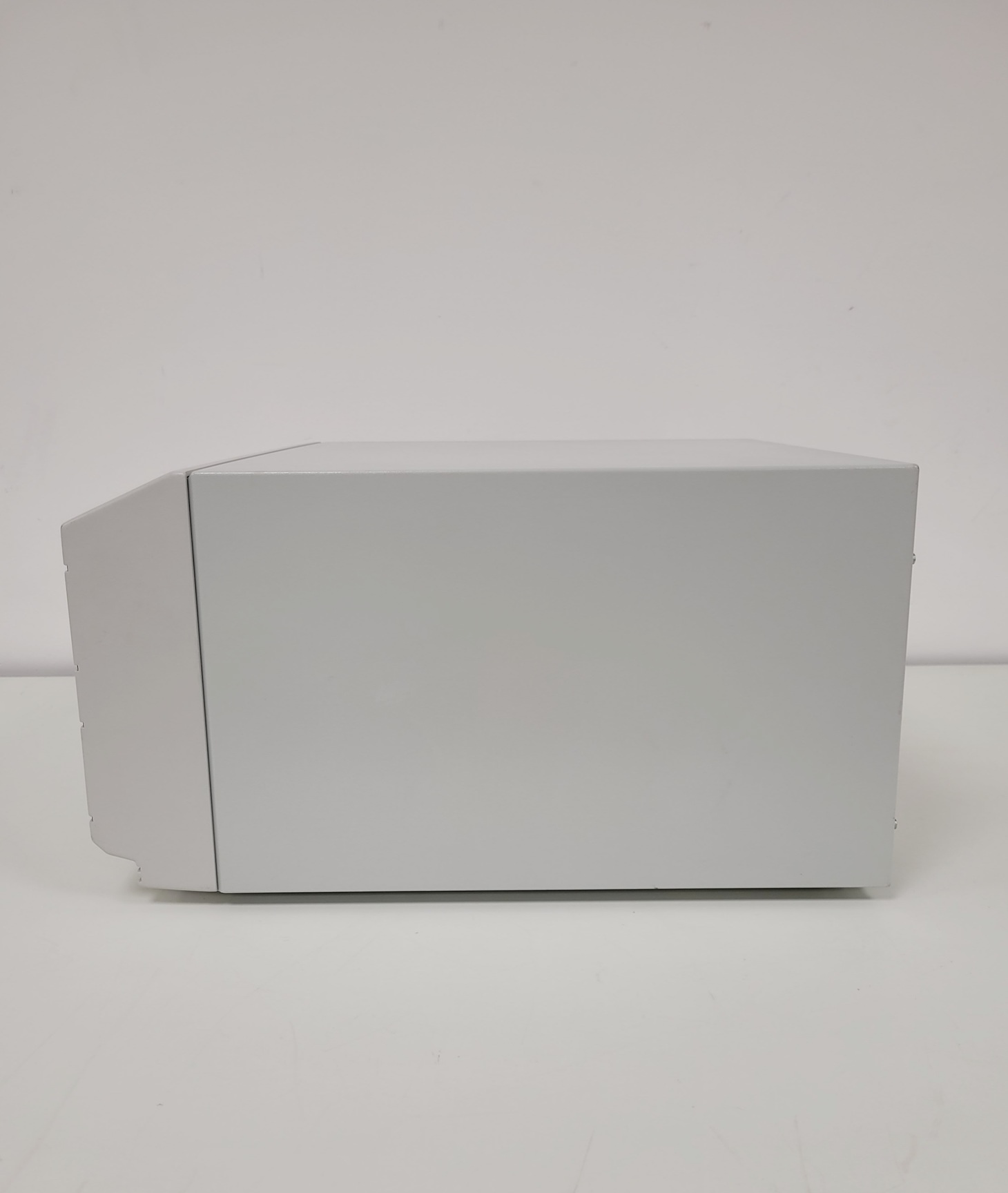 Image of Dynatech Laboratories MRX Version 1.31 Microplate Reader Lab