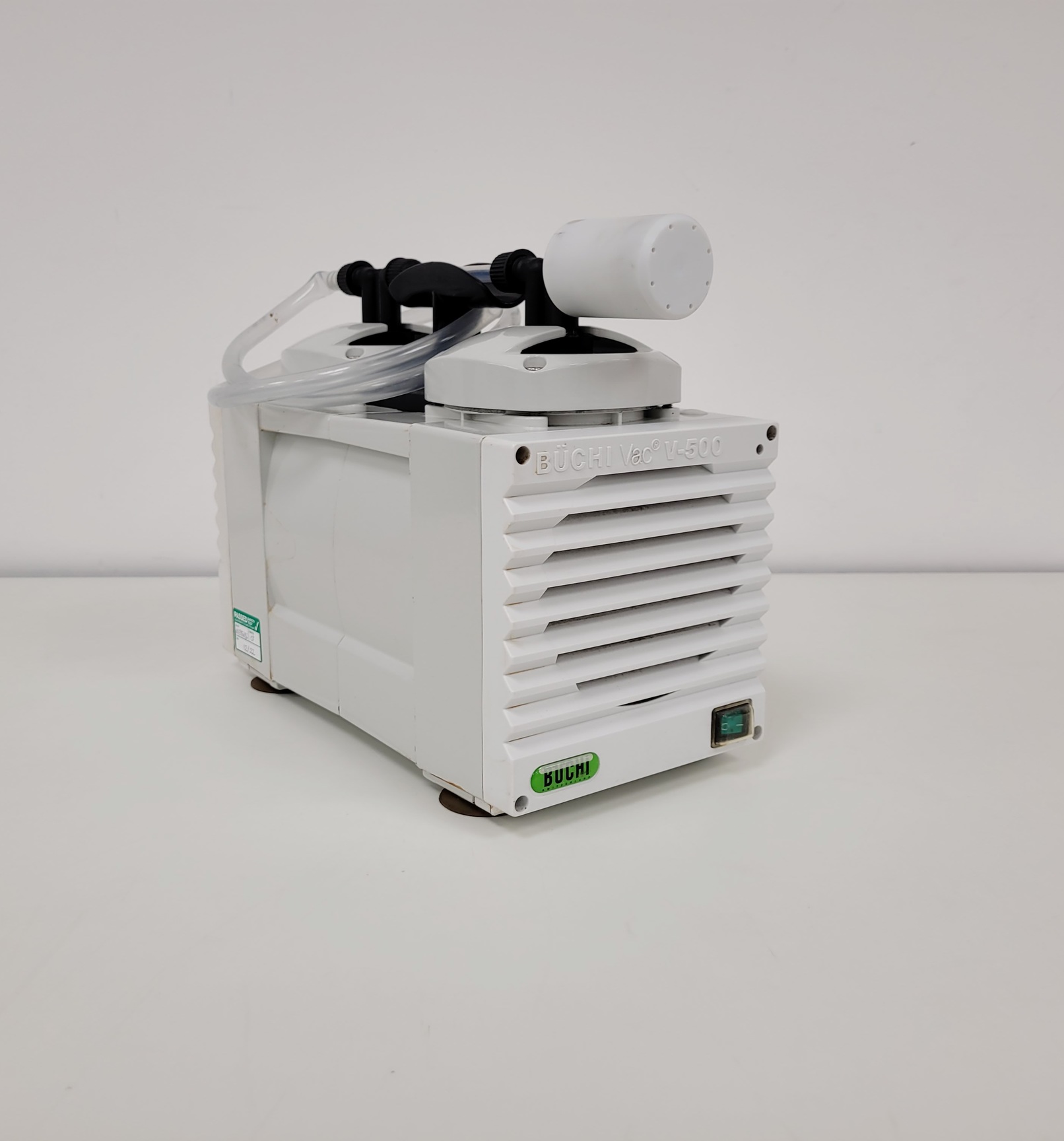 Image of Büchi Vac V-500 Diaphragm Pump Lab