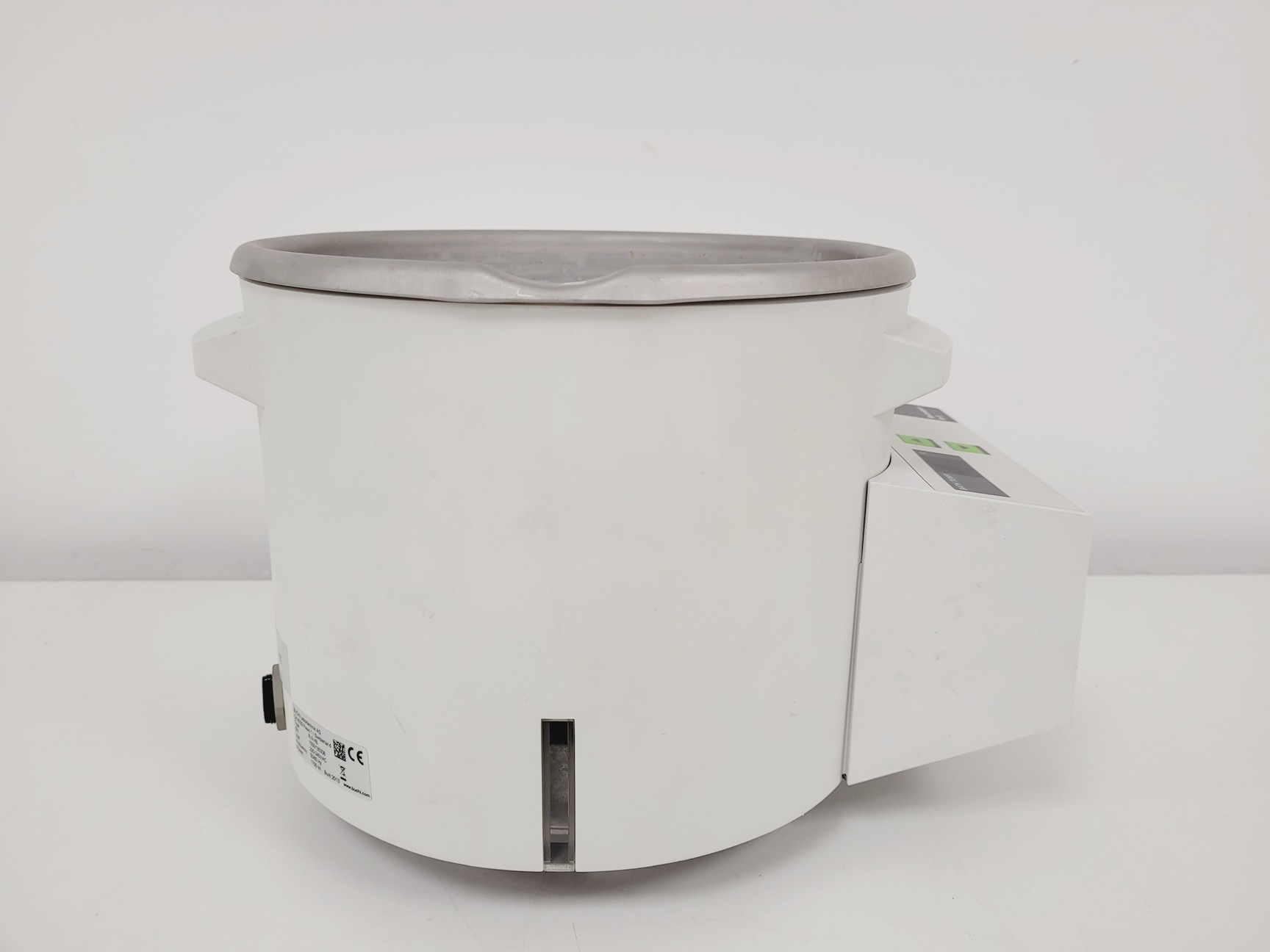 Image of Buchi Rotavapor R3 Rotary Evaporator System with R3-HB Water Bath Lab