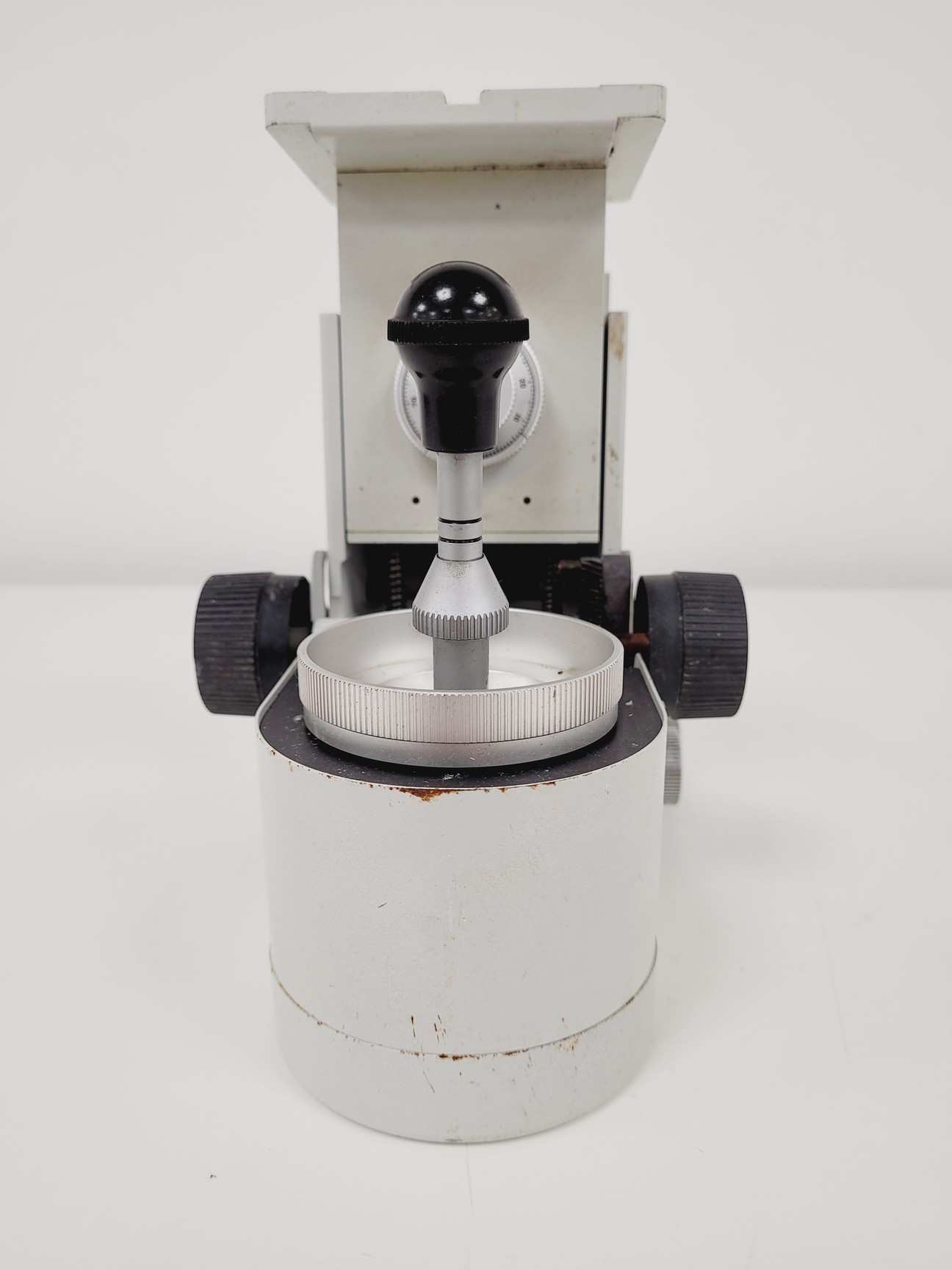Image of Leitz Micromanipulator