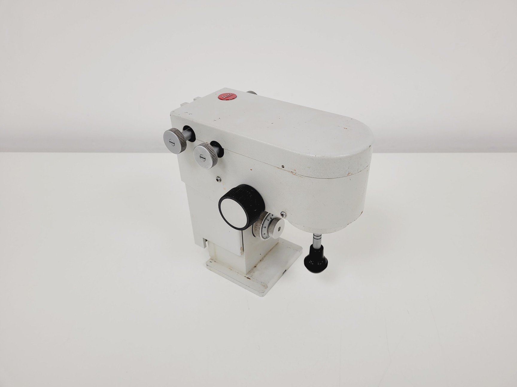 Image of Leitz Micromanipulator