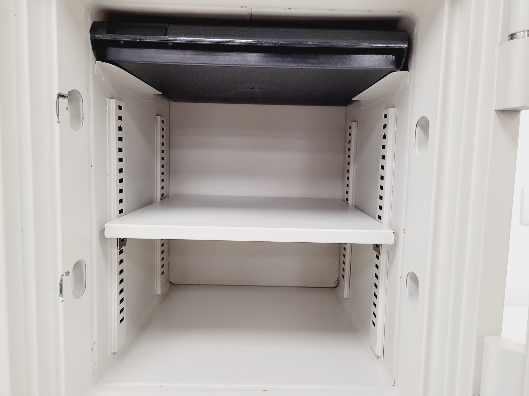 Image of Euro SI Fire Safe with 2x keys & Accessories