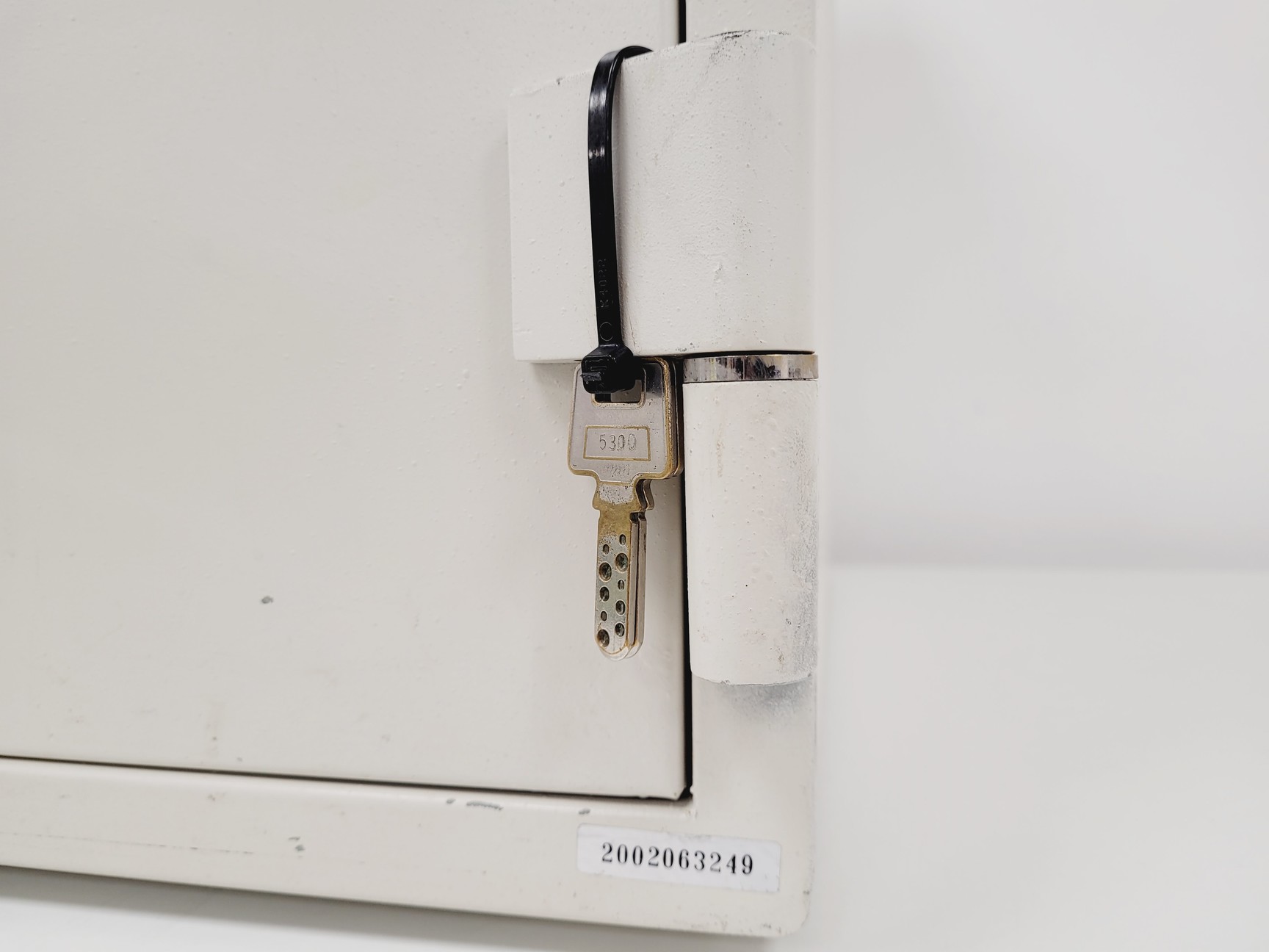 Image of Euro SI Fire Safe with 2x keys & Accessories