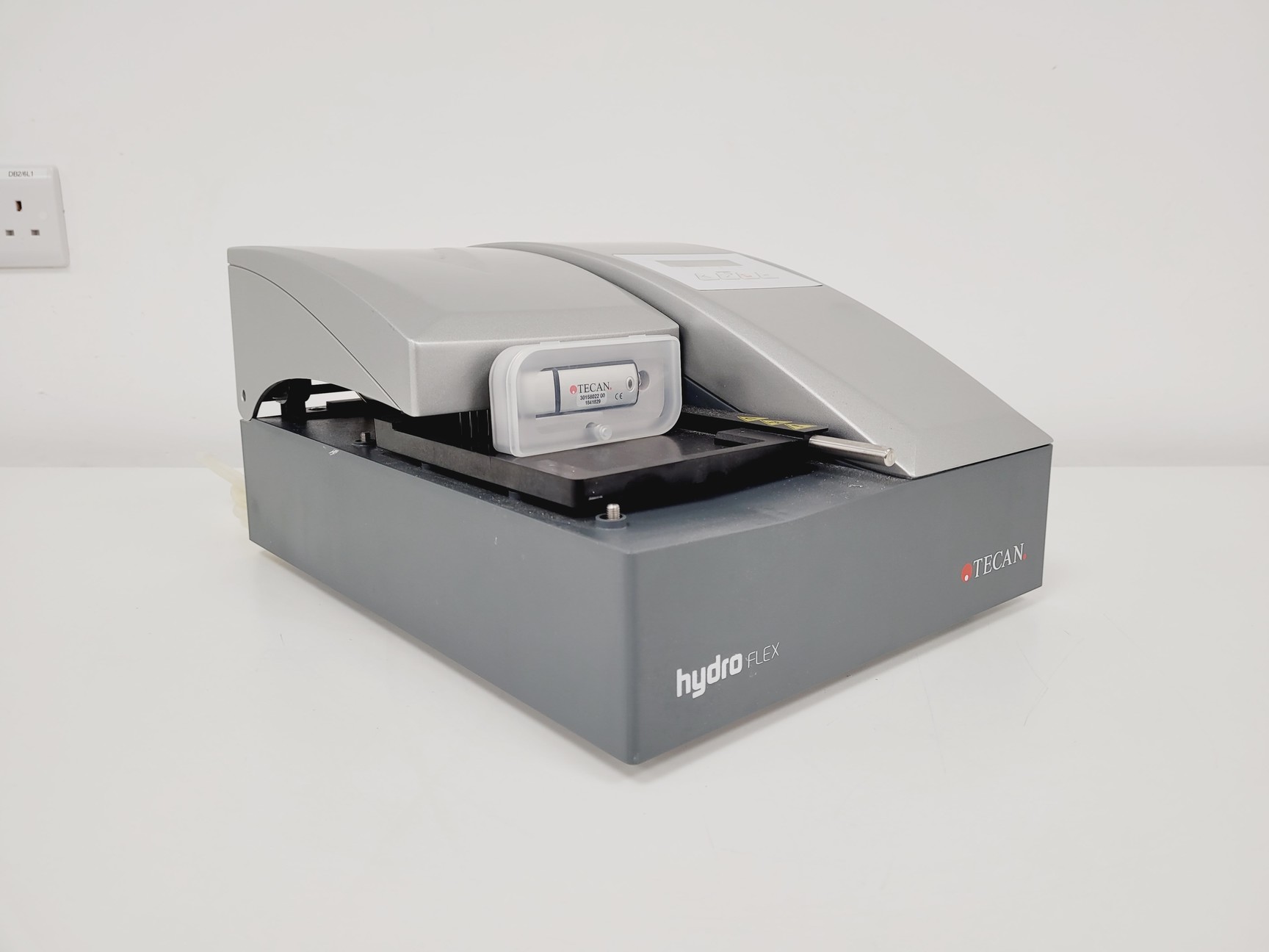 Image of Tecan HydroFlex Microplate Washer with PC & Software/Dongle Lab