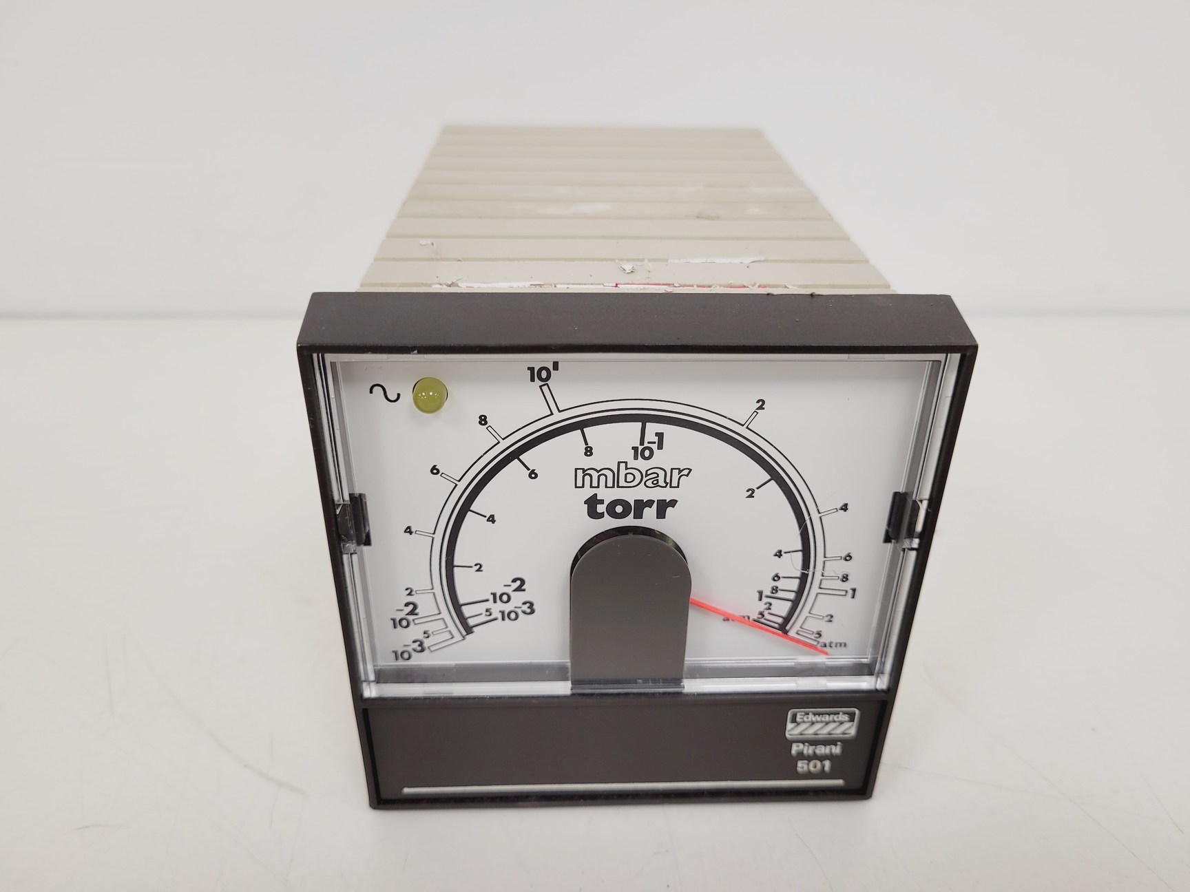 Image of Edwards Pirani 501 Vacuum Gauge & PRE 10K Head Lab