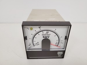 Thumbnail image of Edwards Pirani 501 Vacuum Gauge & PRE 10K Head Lab