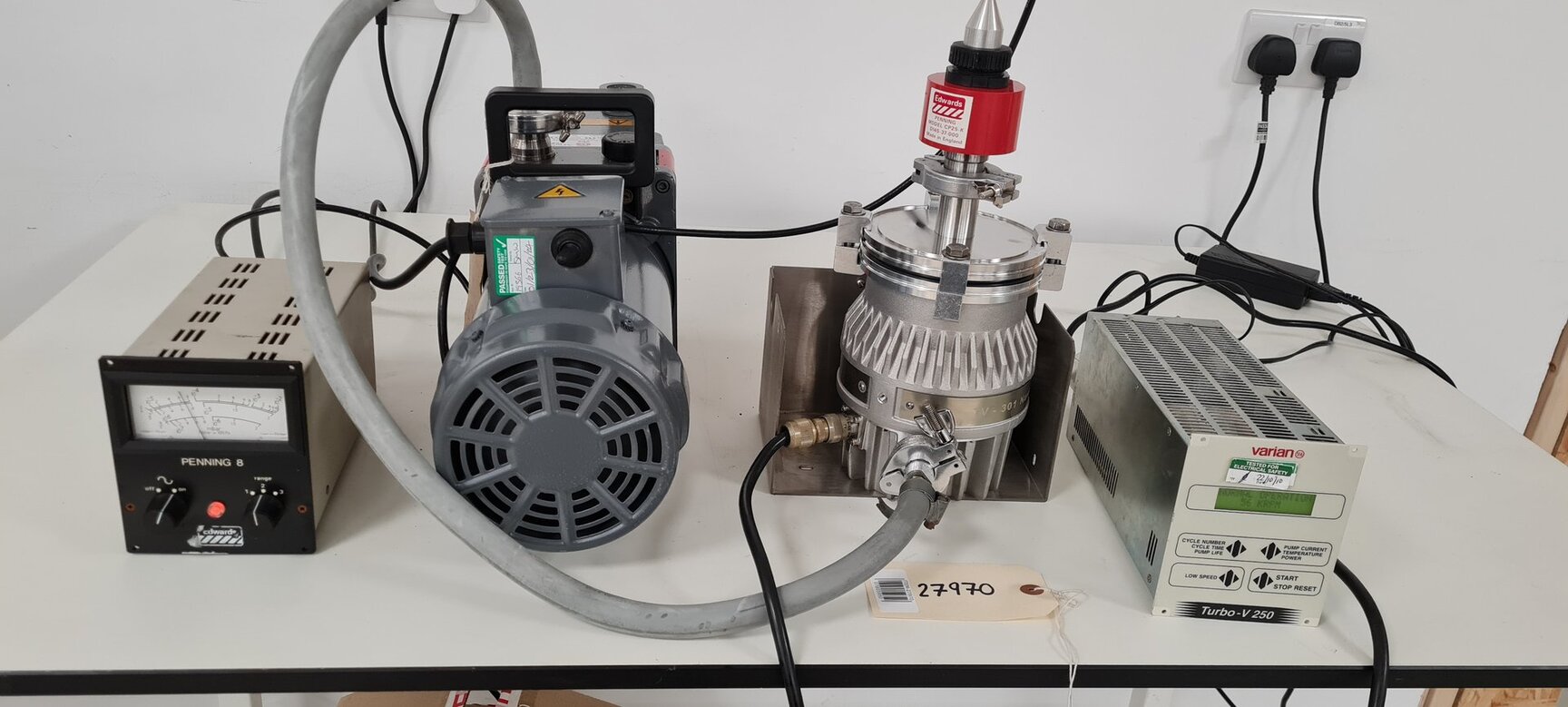 Image of Varian TV-301 Navigator Turbomolecular Pump Turbo Lab