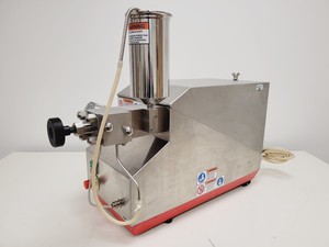 Thumbnail image of SPXFLOW 1000/2000 Homogeniser Model - APV 2000 Lab