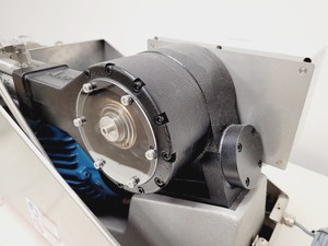 Thumbnail image of SPXFLOW 1000/2000 Homogeniser Model - APV 2000 Lab