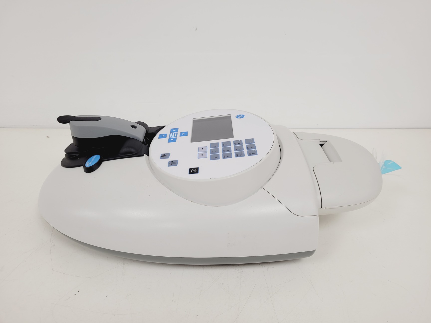Image of GE NanoVue Plus Portable Spectrophotometer  Code - 28956058 Lab