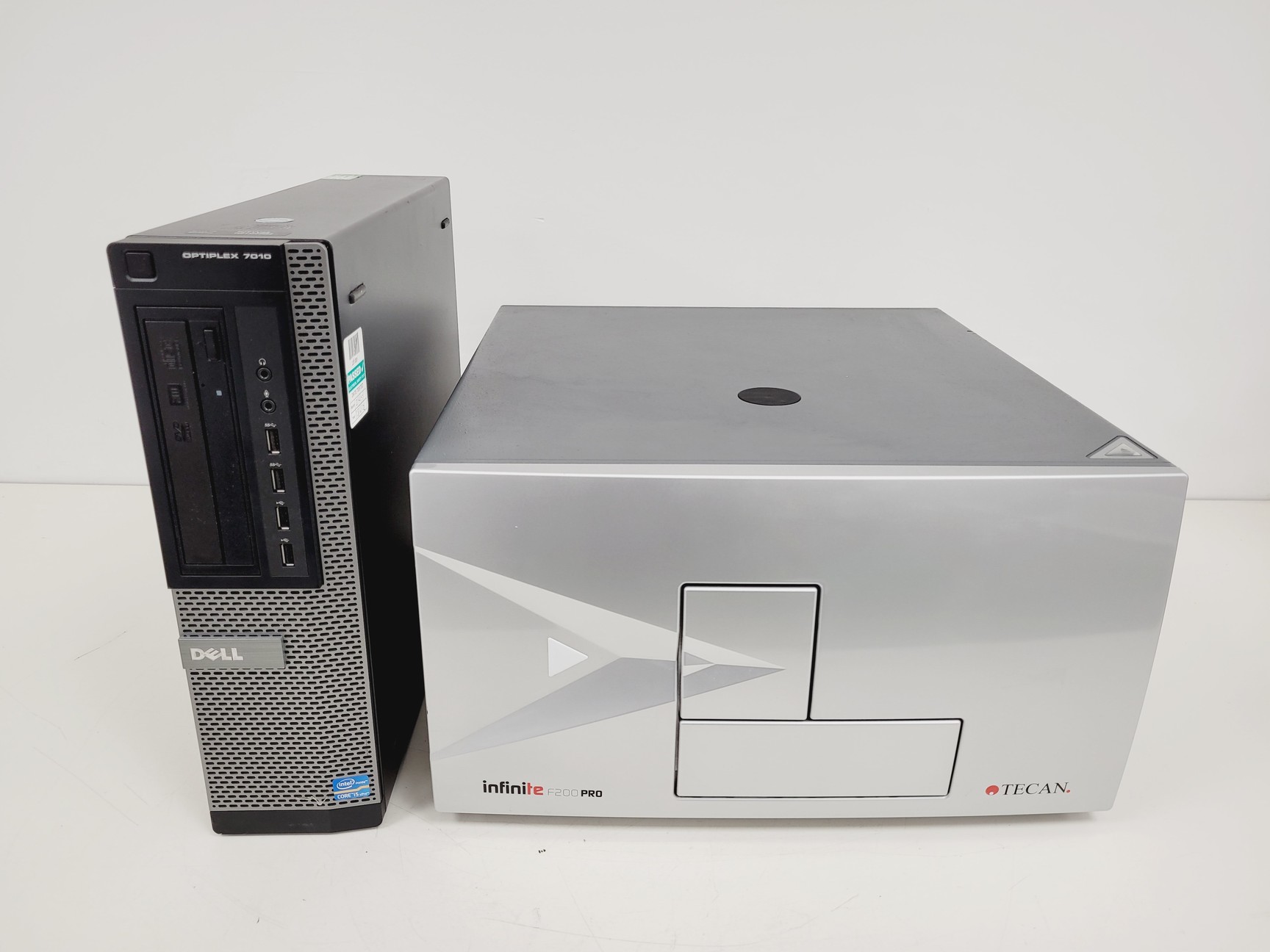 Image of Tecan Infinite F200 Pro Microplate Reader with PC & Software Lab