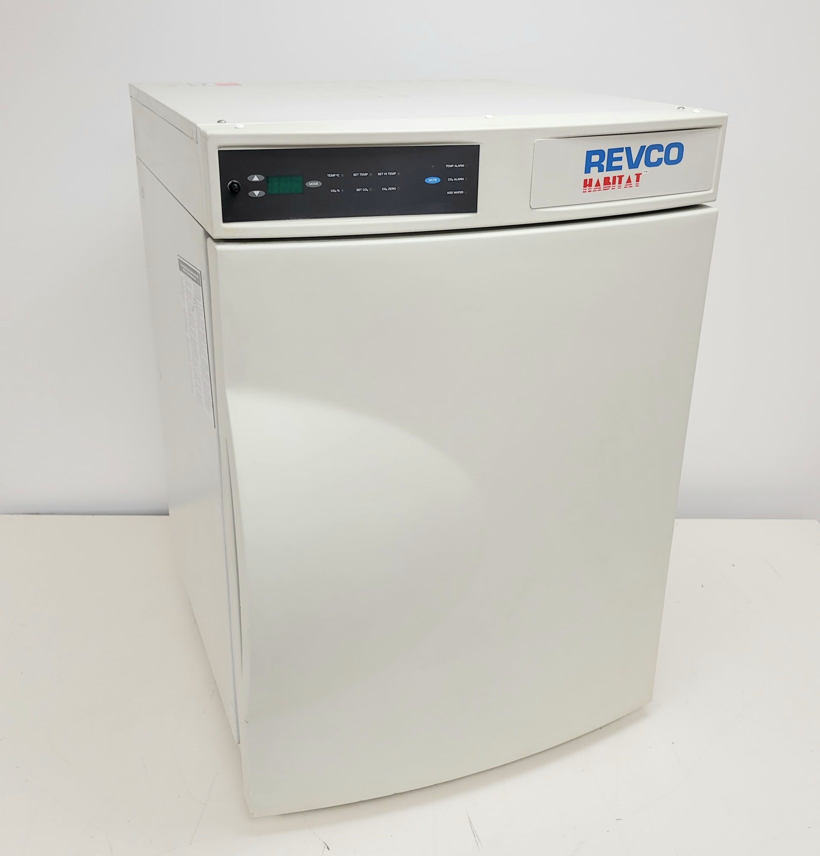 Image of Revco Habitat CO2 Water Jacketed Incubator Model no. RCO3500TWBB Lab