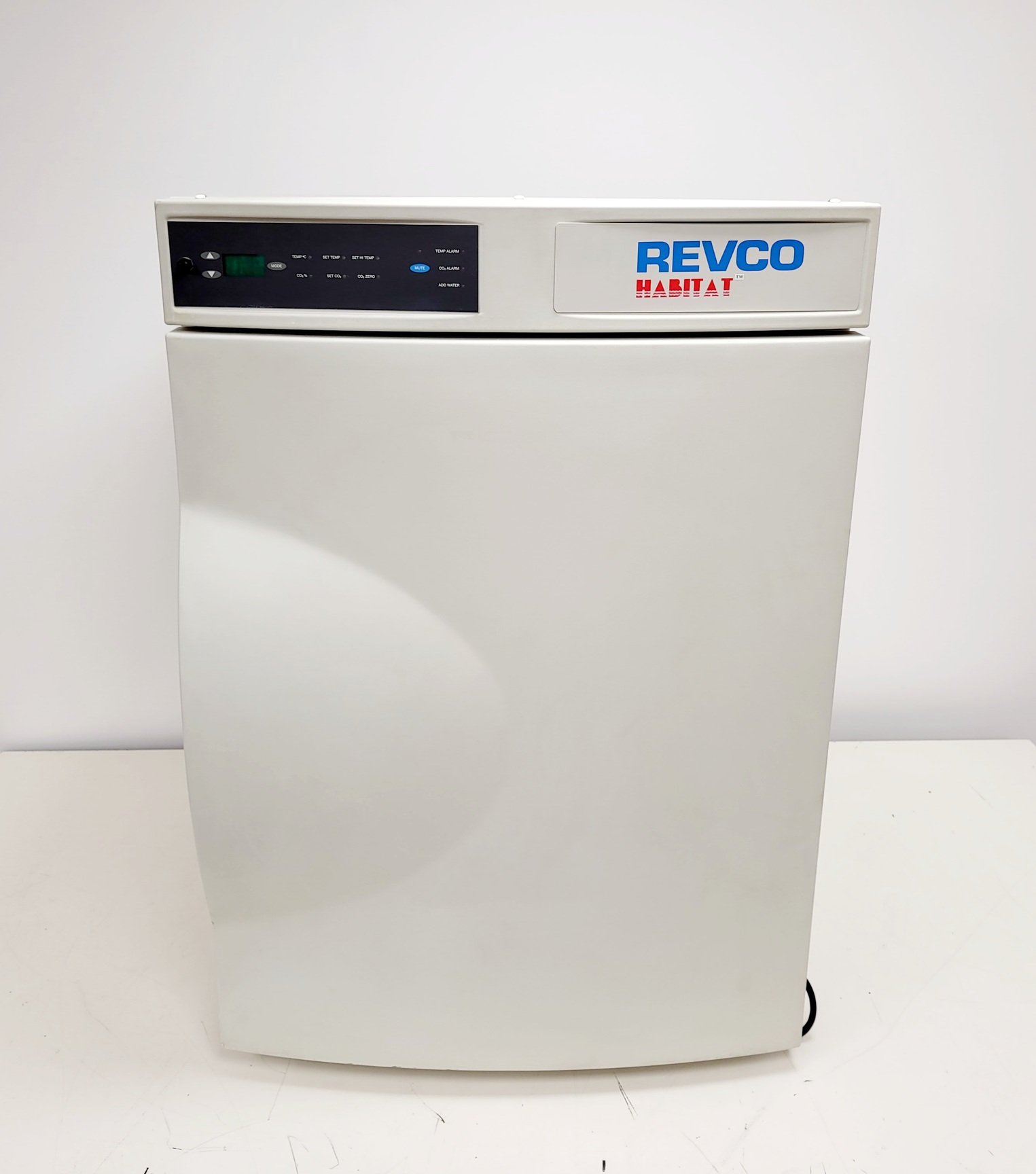 Image of Revco Habitat CO2 Water Jacketed Incubator Model no. RCO3500TWBB Lab