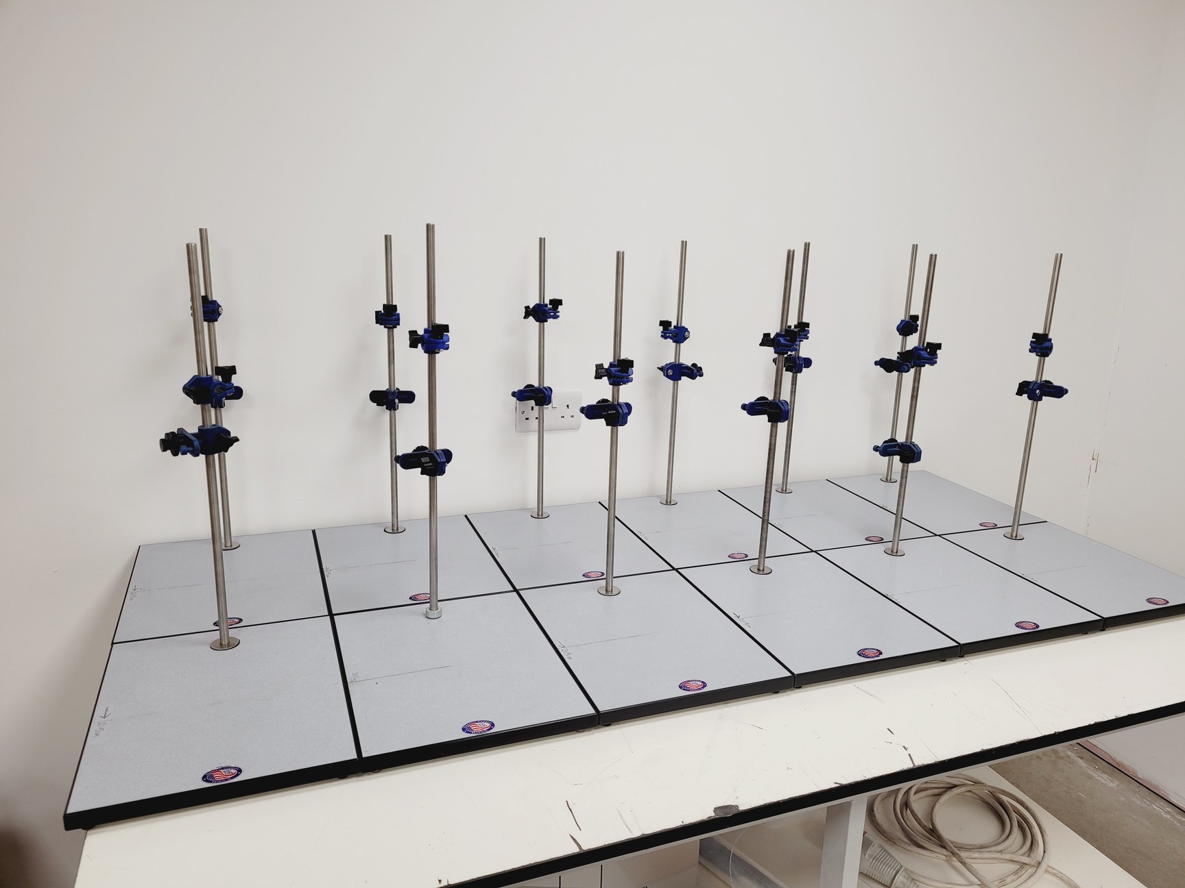 Image of 12 x Denoyer Geppert Chemistry Laboratory Retort Stands Lab