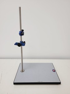 Thumbnail image of 12 x Denoyer Geppert Chemistry Laboratory Retort Stands Lab